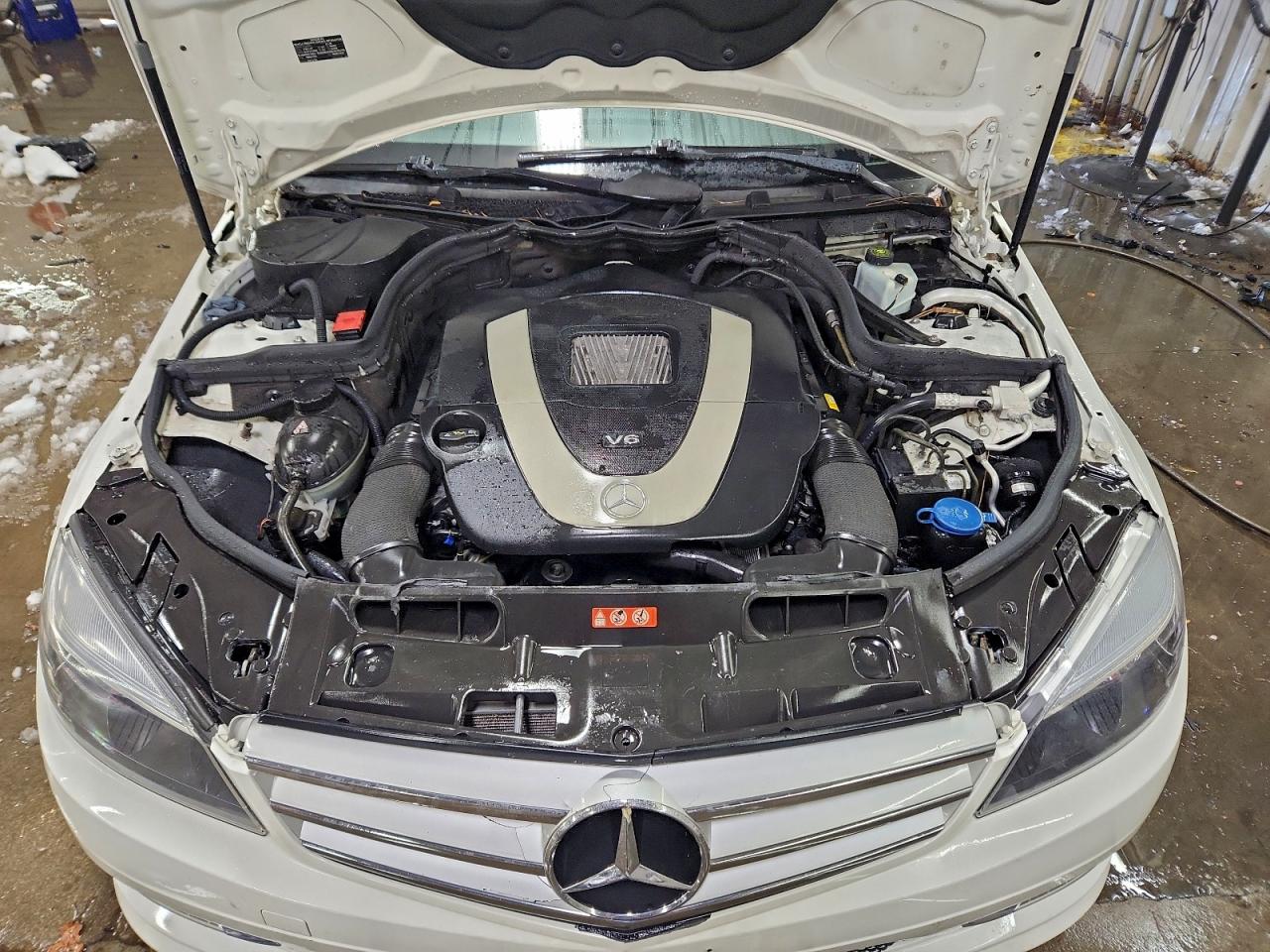 2011 MERCEDES-BENZ C 300 4MATIC photo 11