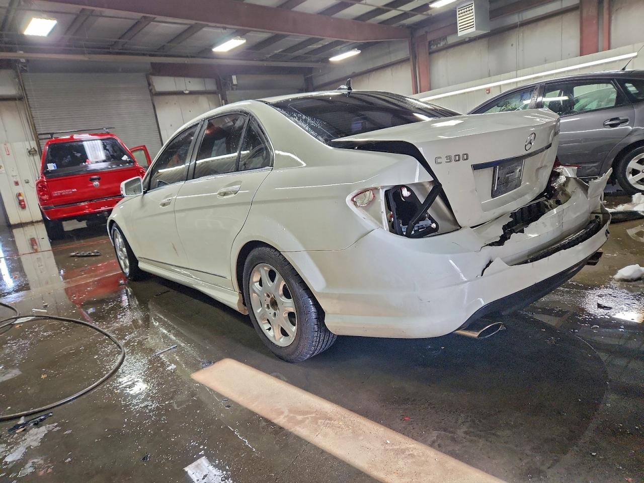 2011 MERCEDES-BENZ C 300 4MATIC photo 2