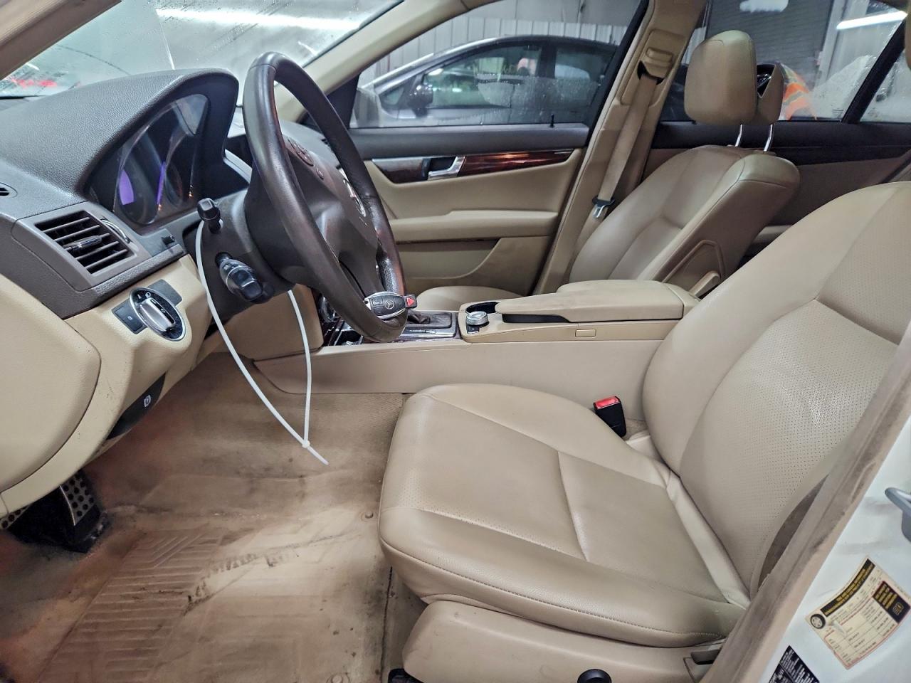 2011 MERCEDES-BENZ C 300 4MATIC photo 7