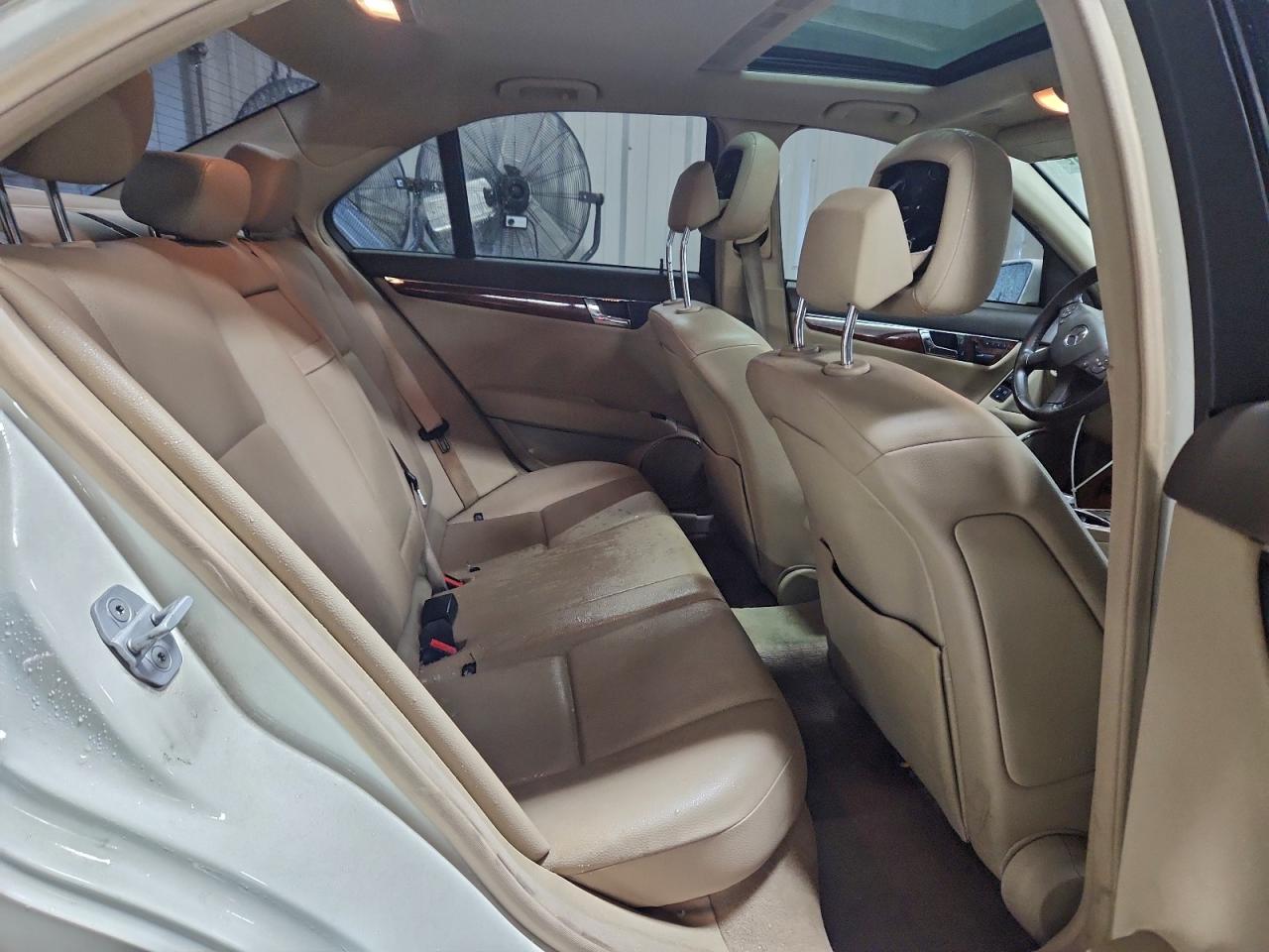 2011 MERCEDES-BENZ C 300 4MATIC photo 10