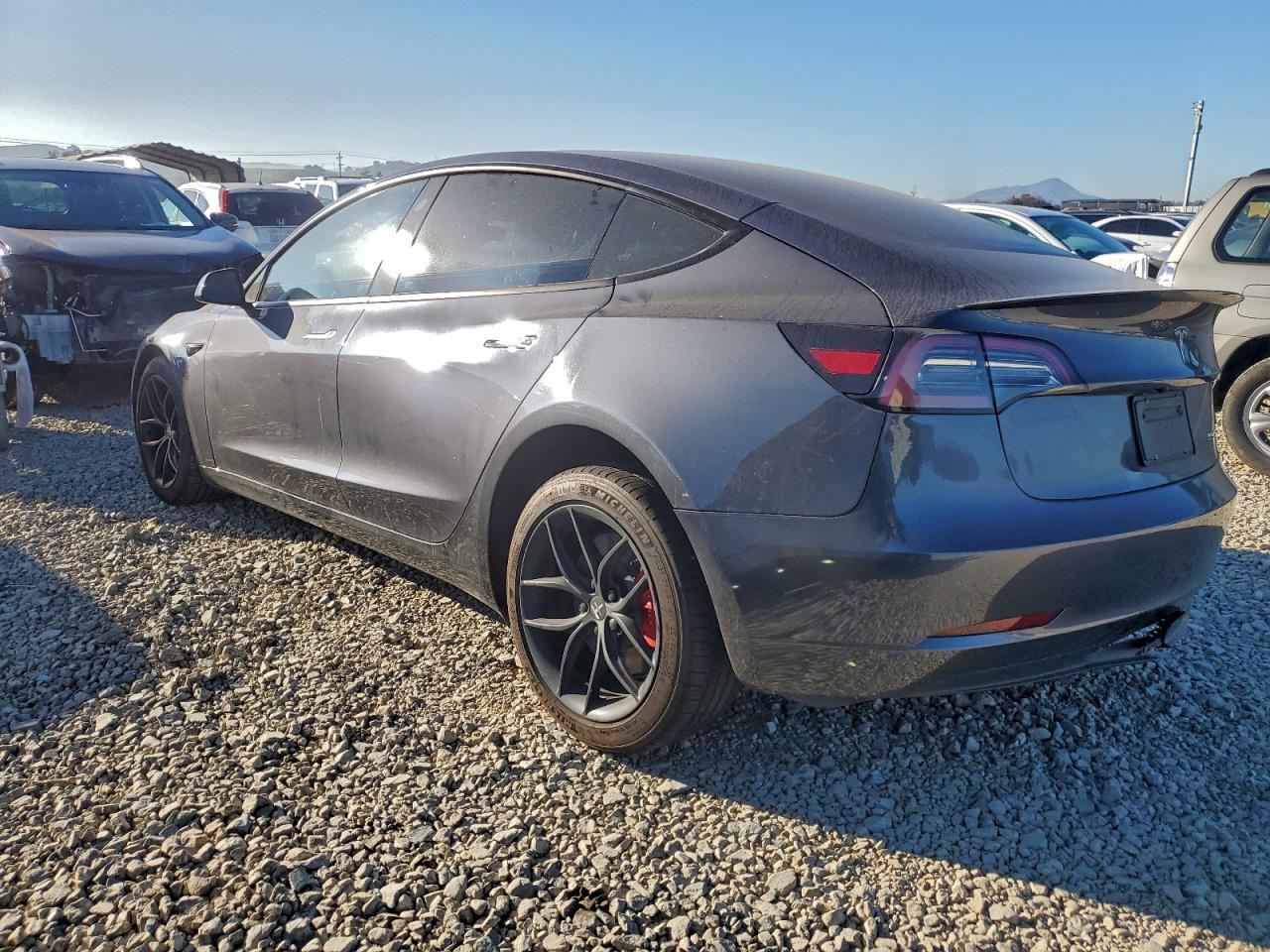 2023 TESLA MODEL 3 photo 2