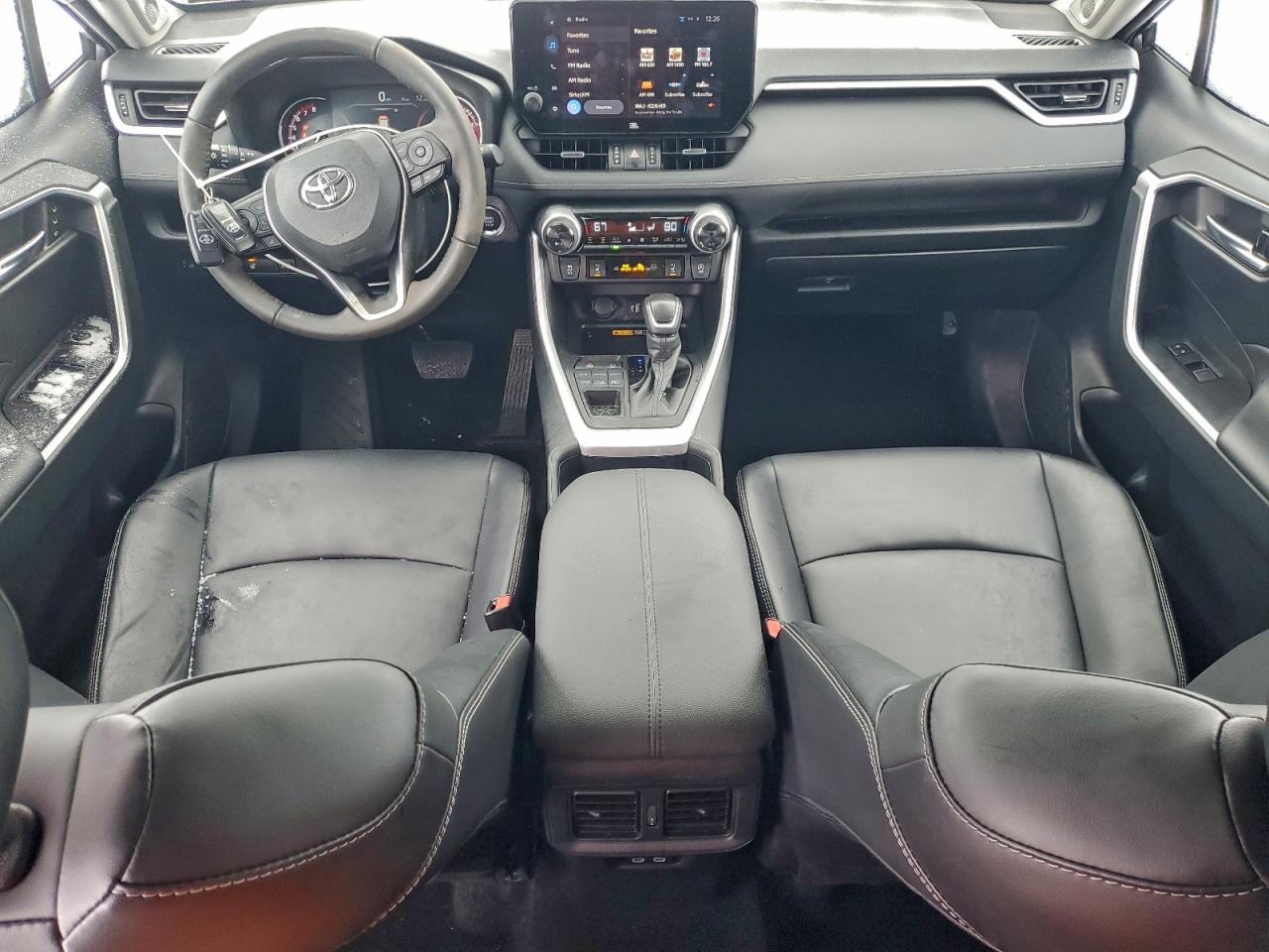 2024 TOYOTA RAV4 XLE PREMIUM photo 8
