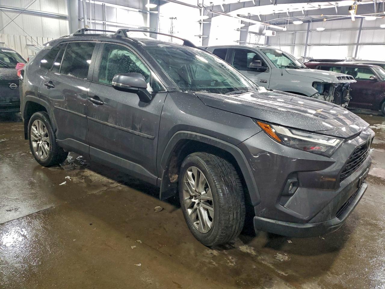 2024 TOYOTA RAV4 XLE PREMIUM photo 4