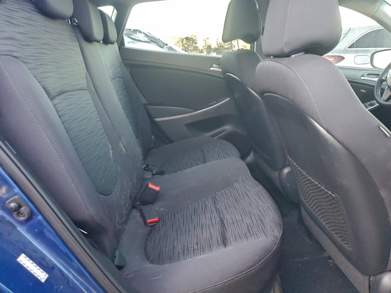 2017 HYUNDAI ACCENT SE photo 10