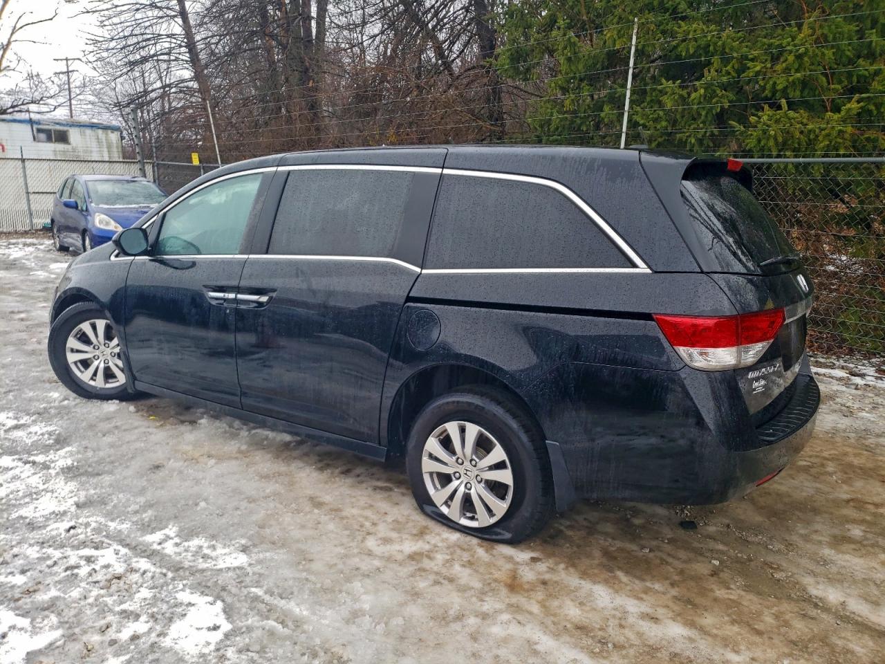 2016 HONDA ODYSSEY SE photo 2