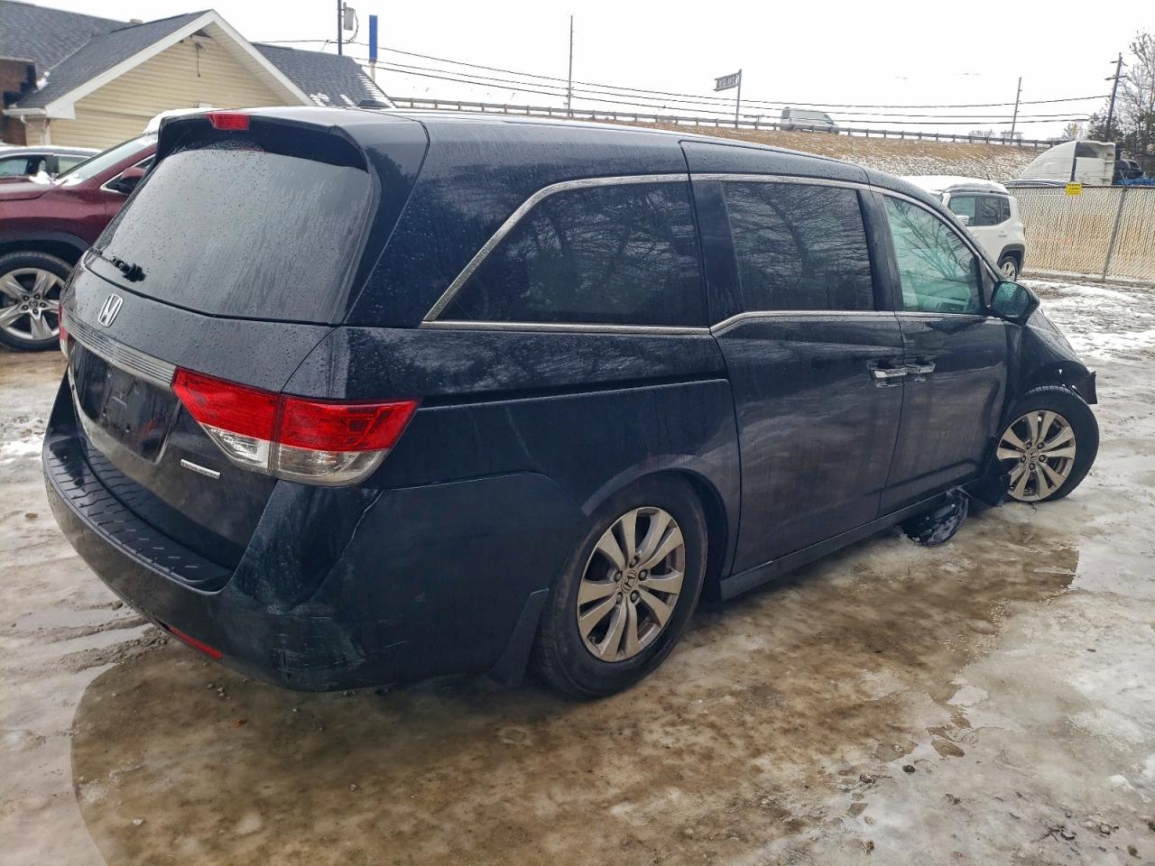 2016 HONDA ODYSSEY SE photo 3