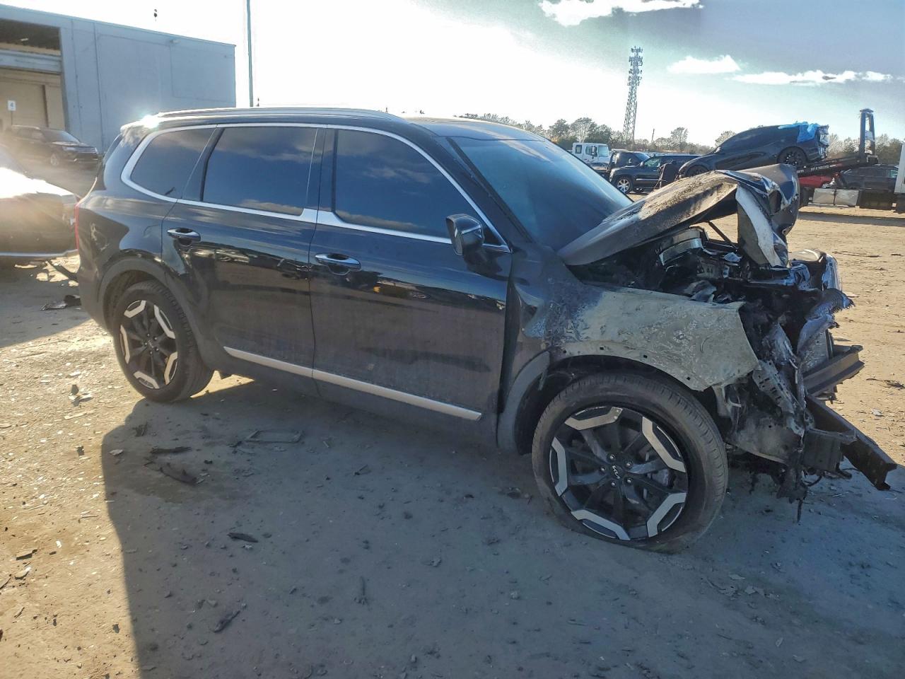 2025 KIA TELLURIDE S photo 4