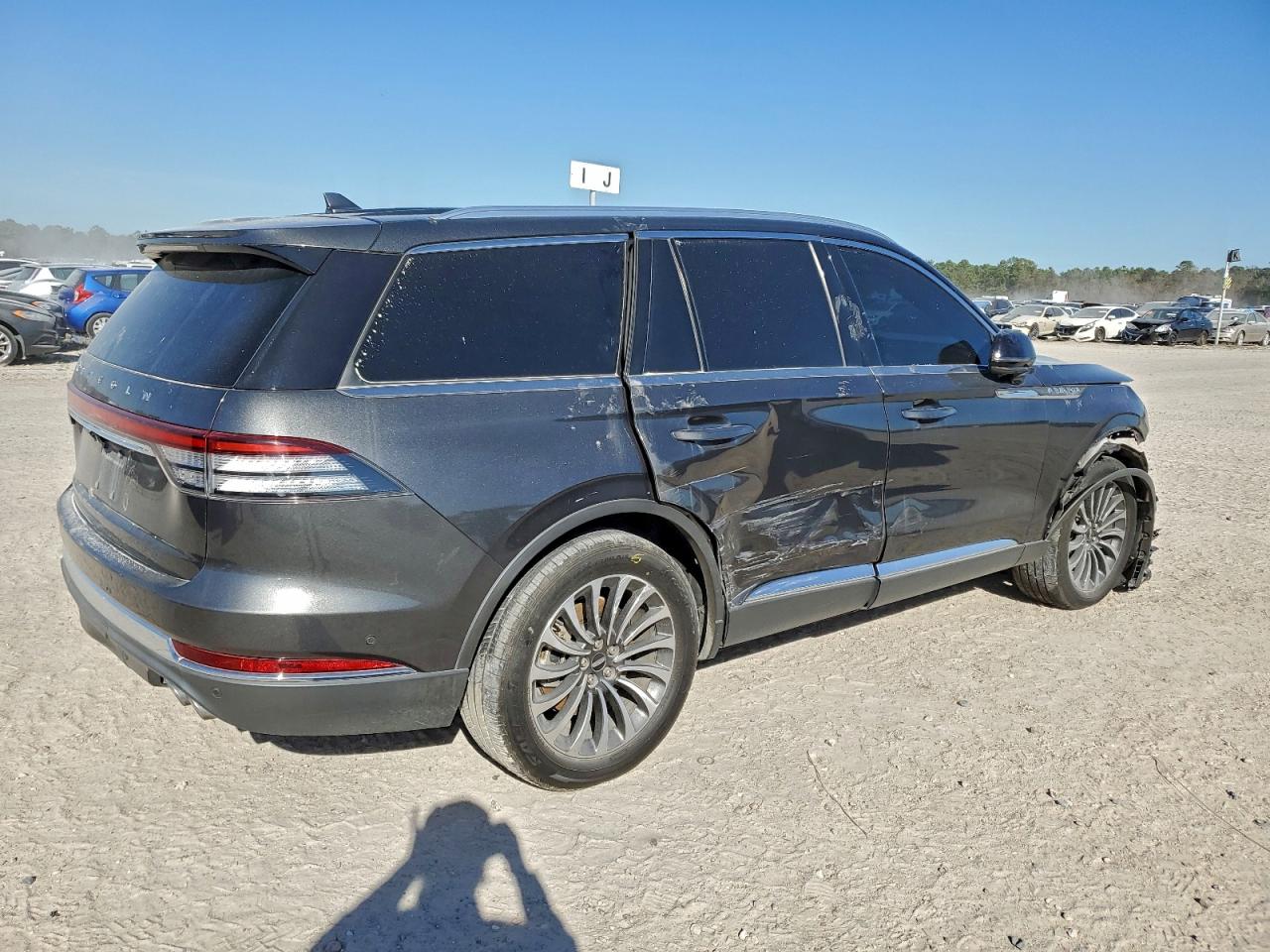 2020 LINCOLN AVIATOR RESERVE photo 3