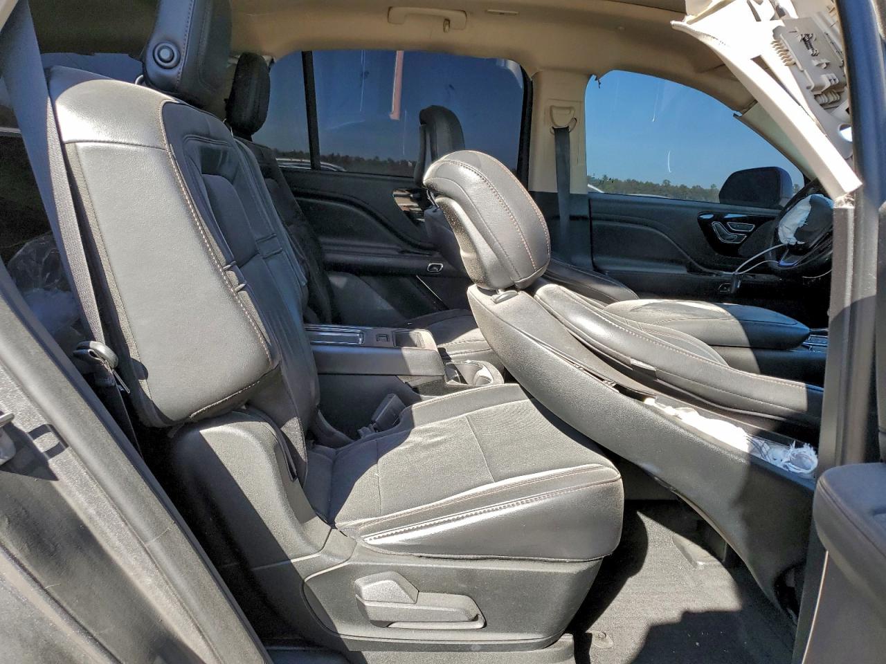 2020 LINCOLN AVIATOR RESERVE photo 11