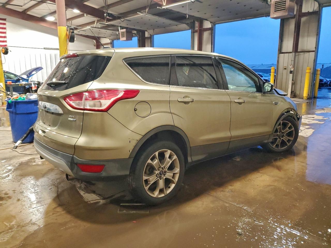2013 FORD ESCAPE SEL photo 3