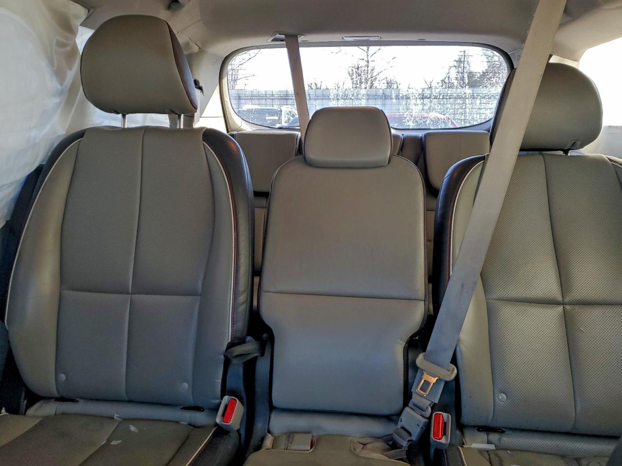 2017 KIA SEDONA LX photo 10