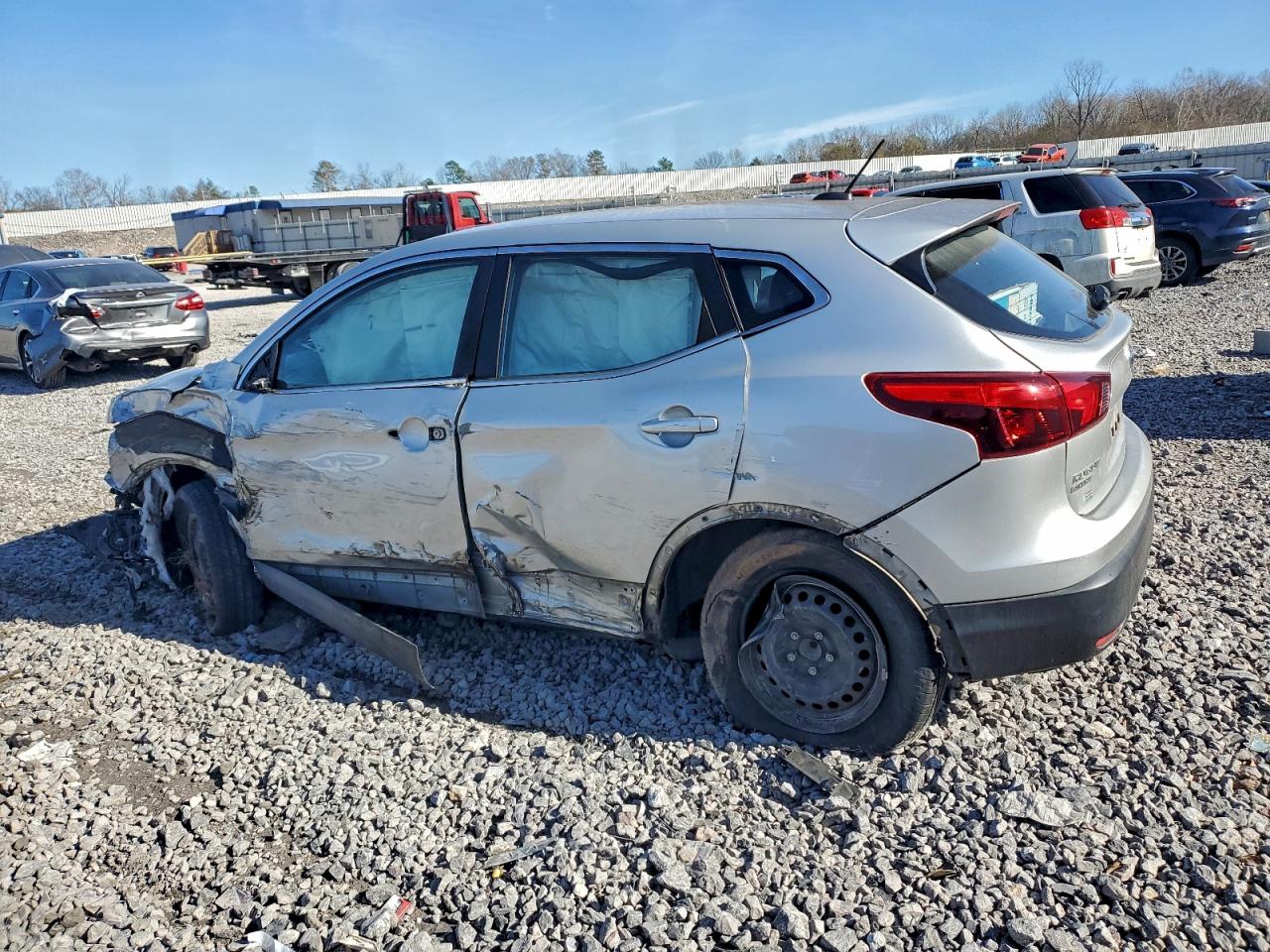 2018 NISSAN ROGUE SPORT S photo 4