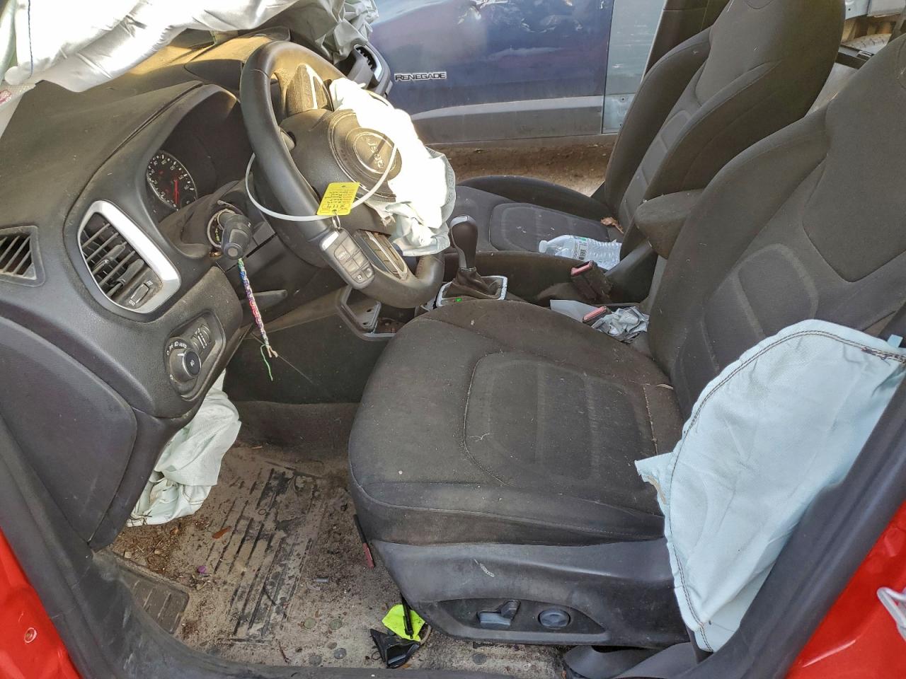 2019 JEEP RENEGADE LATITUDE photo 13