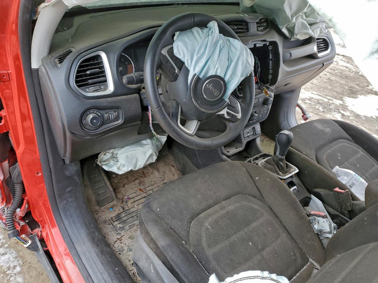 2019 JEEP RENEGADE LATITUDE photo 15