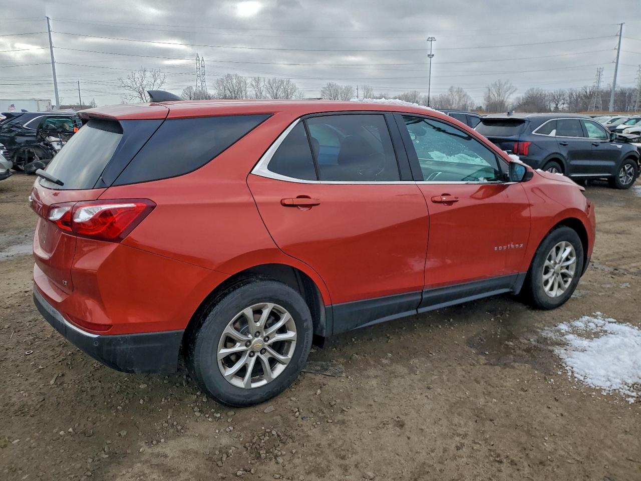 2020 CHEVROLET EQUINOX LT photo 3