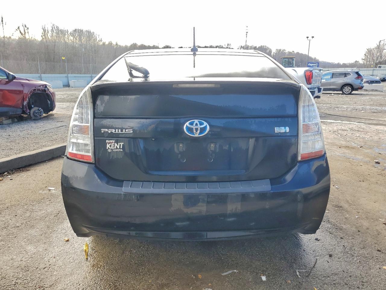 2010 TOYOTA PRIUS photo 6