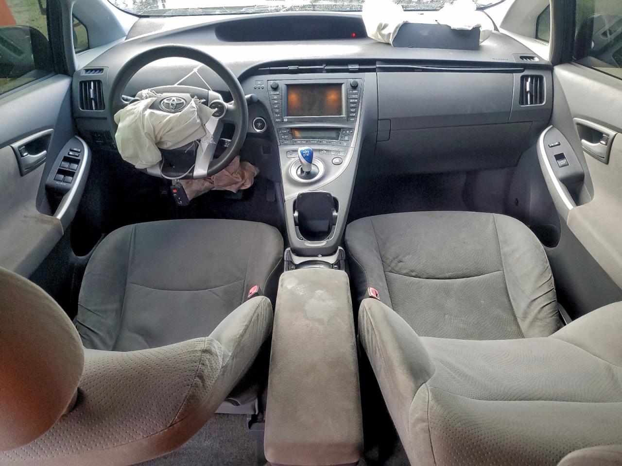 2010 TOYOTA PRIUS photo 8