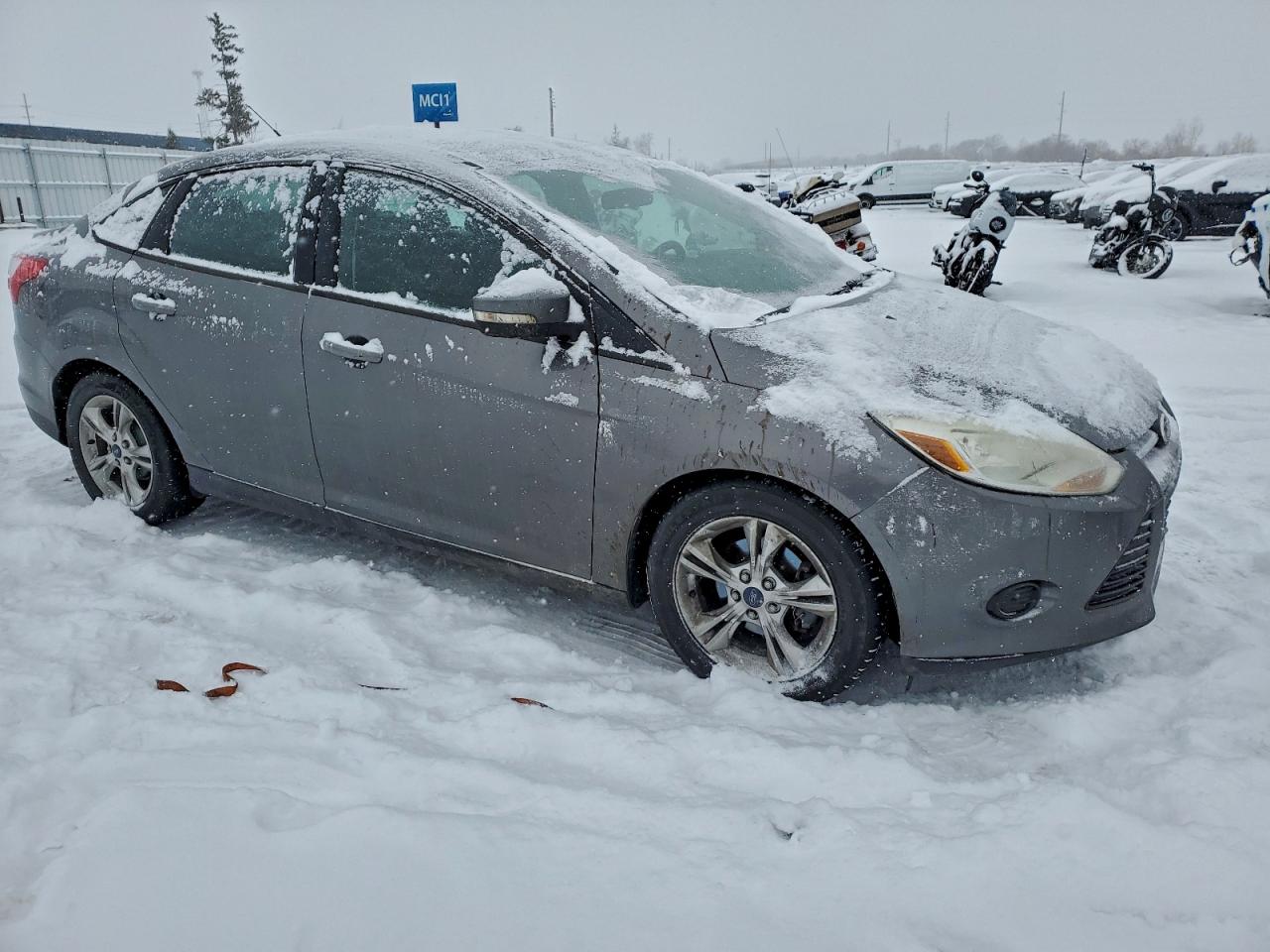 2014 FORD FOCUS SE photo 4