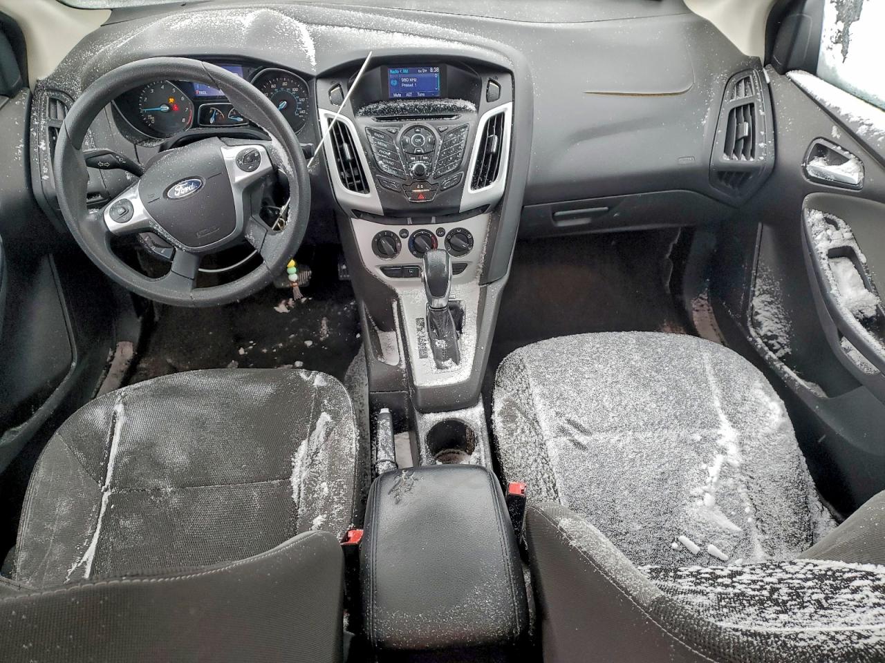 2014 FORD FOCUS SE photo 8