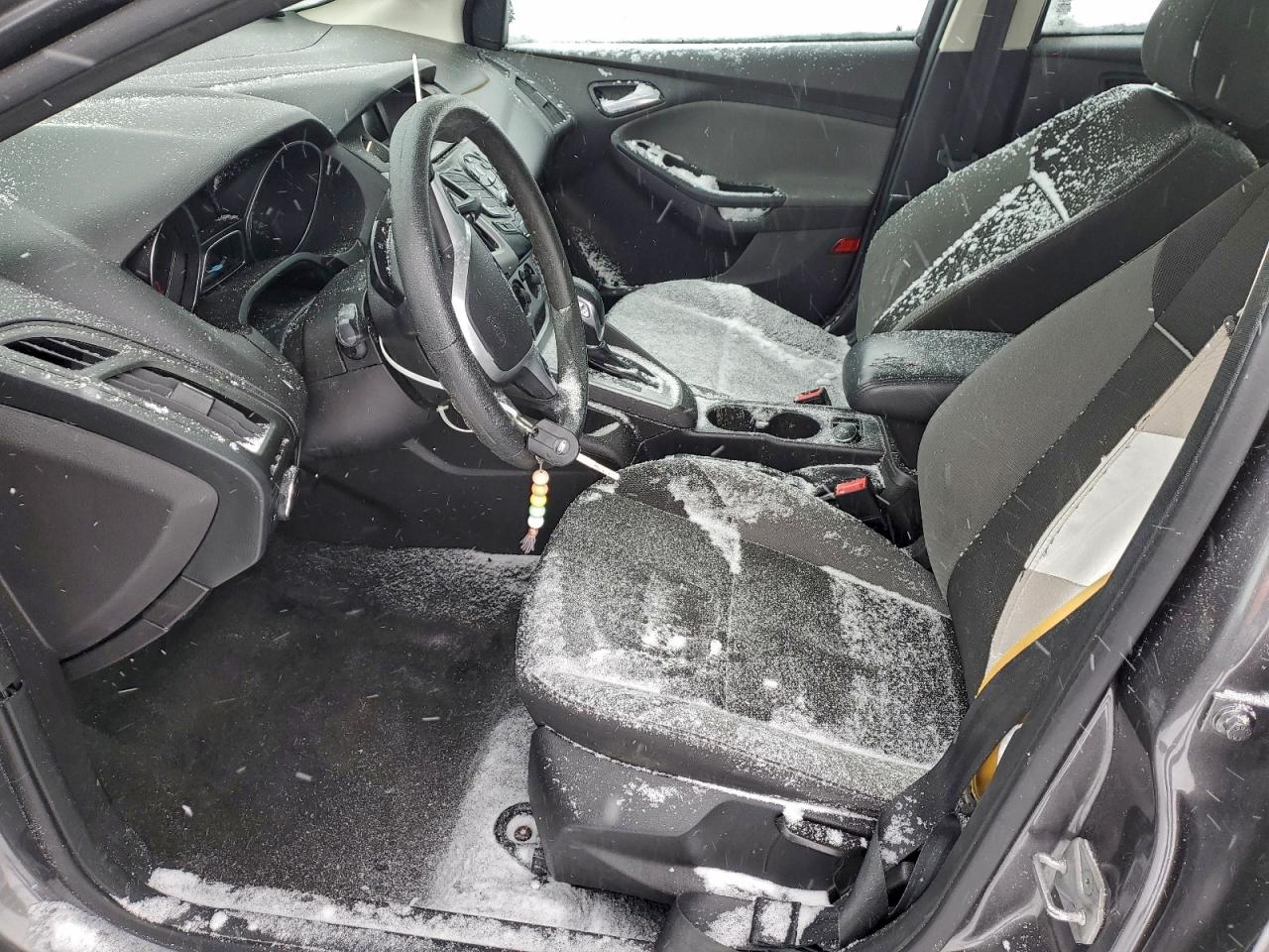 2014 FORD FOCUS SE photo 7