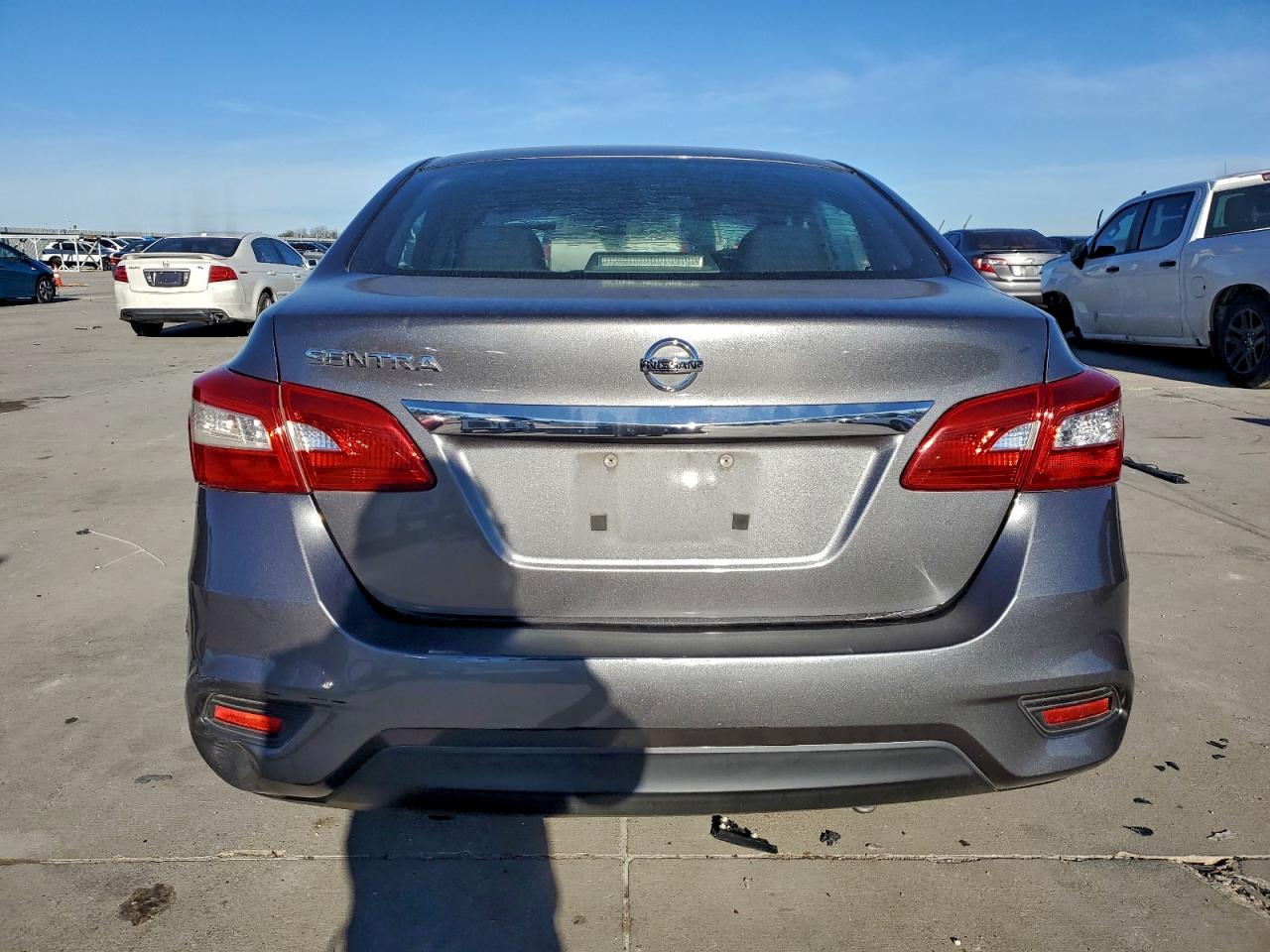 2016 NISSAN SENTRA S photo 6