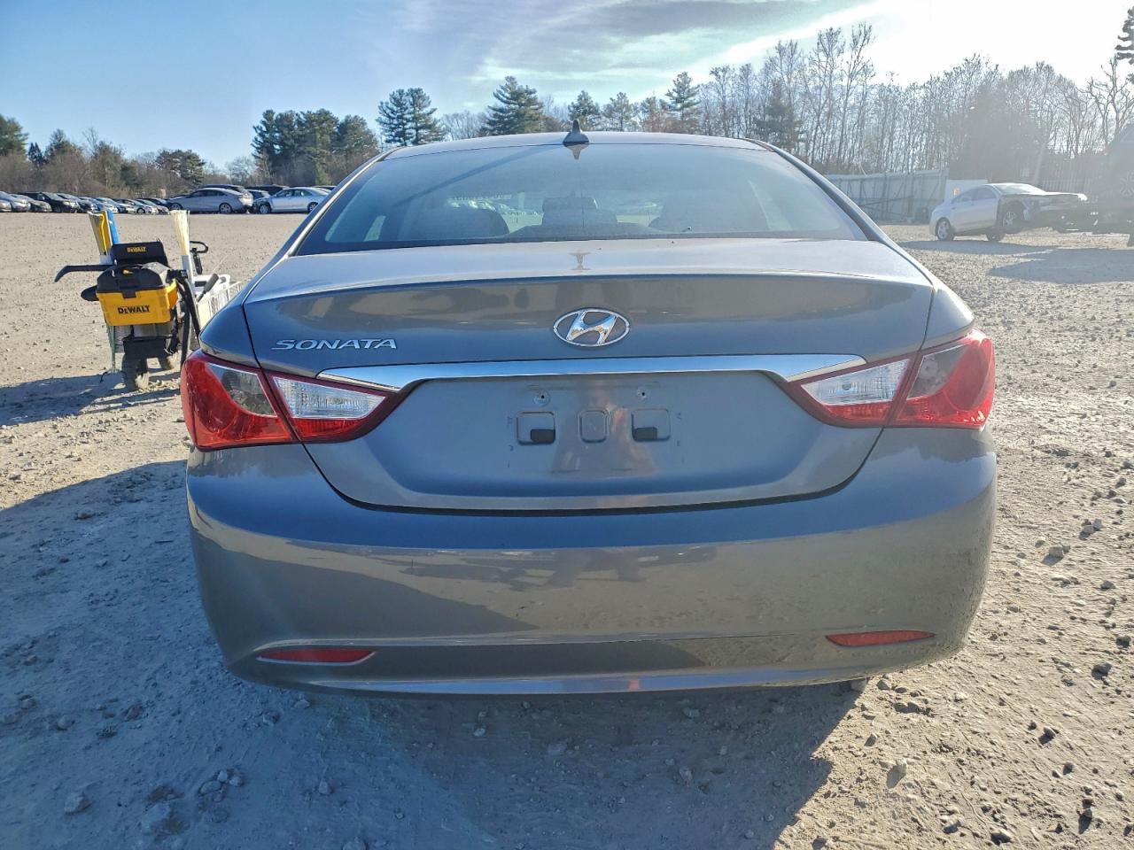 2013 HYUNDAI SONATA GLS photo 6