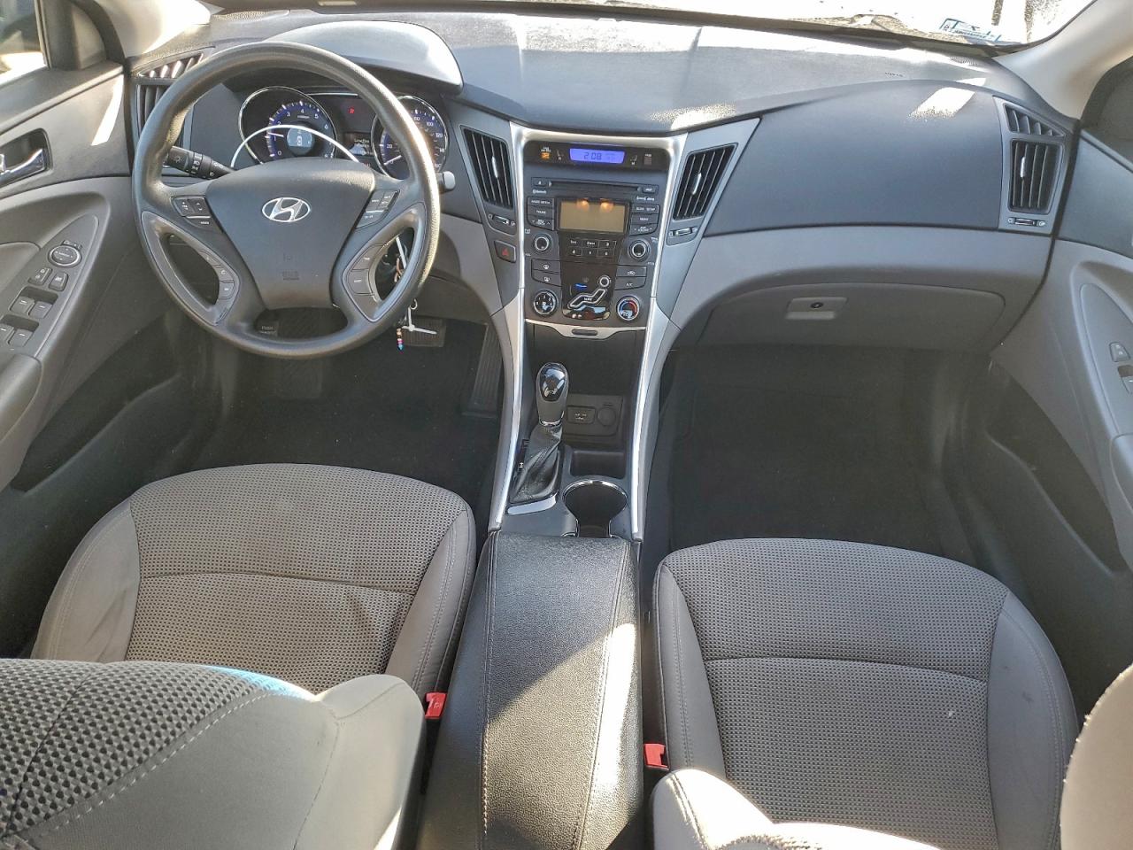 2013 HYUNDAI SONATA GLS photo 8
