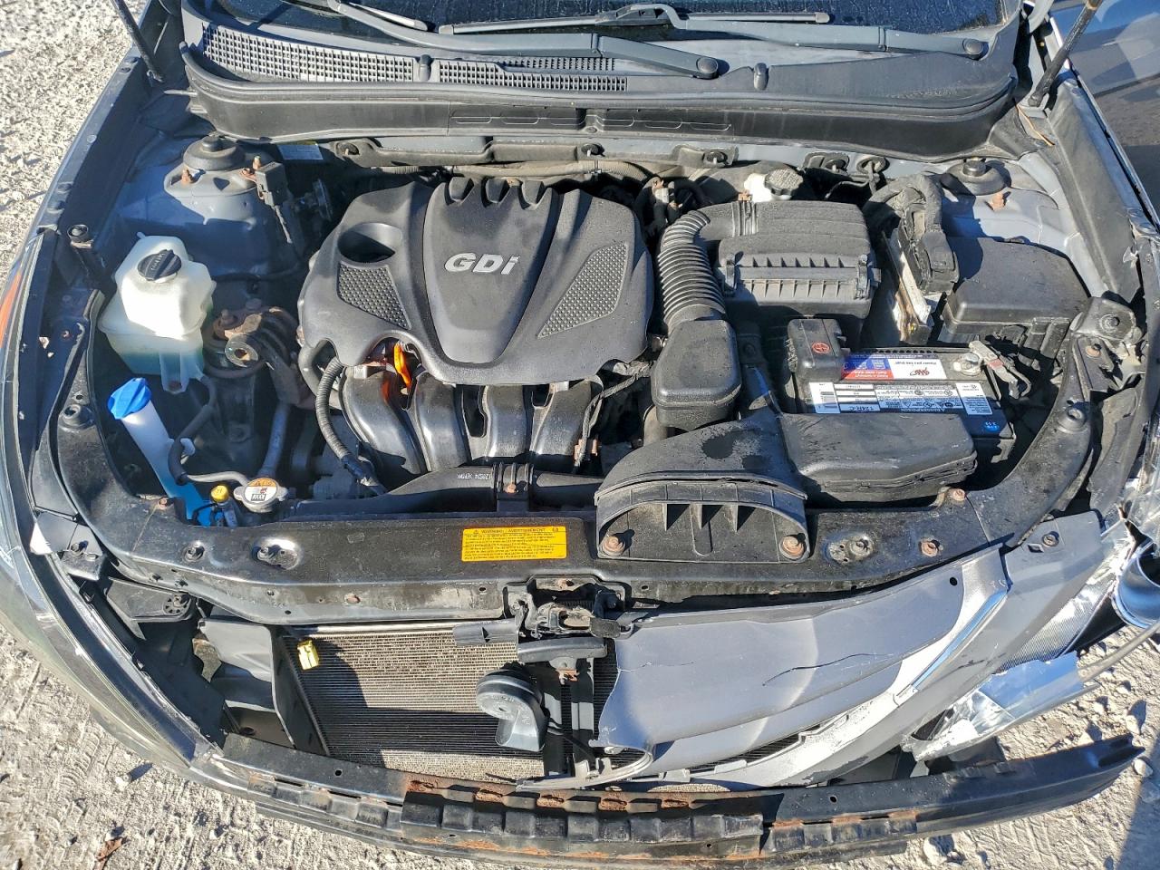 2013 HYUNDAI SONATA GLS photo 11