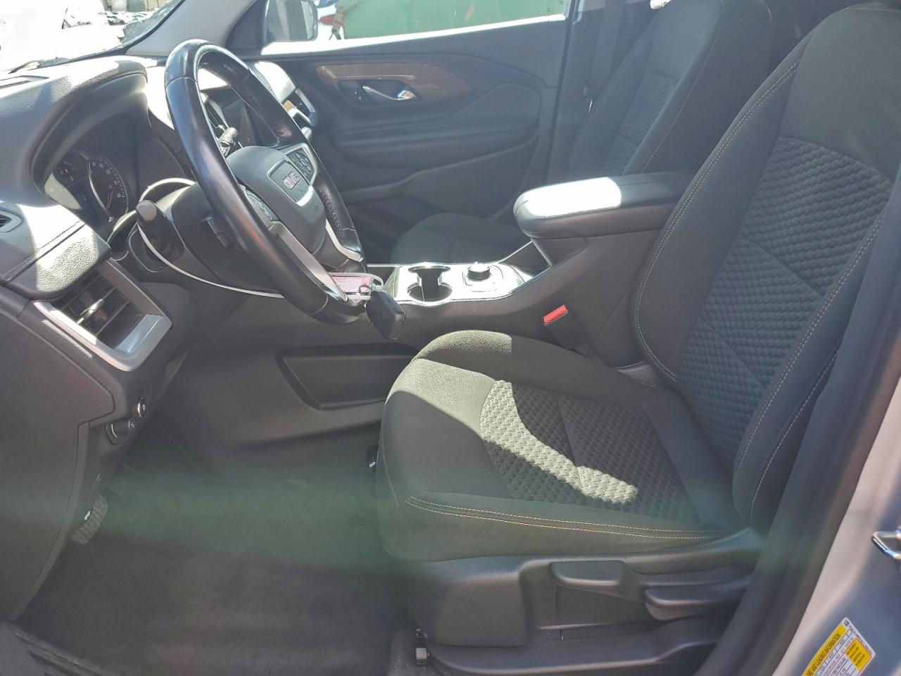 2020 GMC TERRAIN SLE photo 7