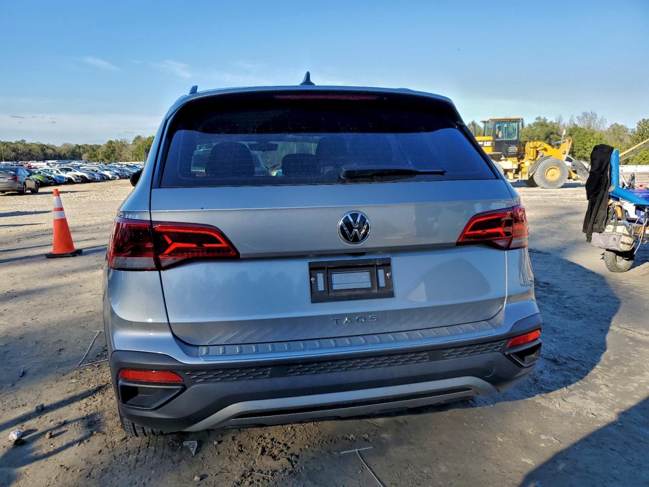 2024 VOLKSWAGEN TAOS S photo 6