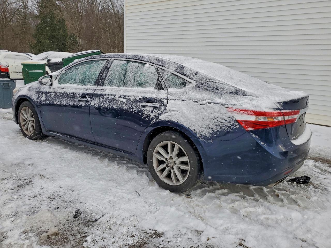 2013 TOYOTA AVALON BASE photo 2