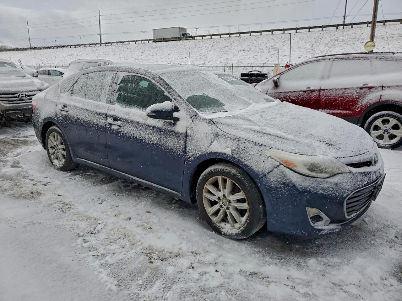2013 TOYOTA AVALON BASE photo 4