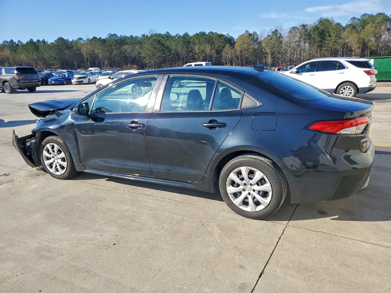 2020 TOYOTA COROLLA LE photo 2
