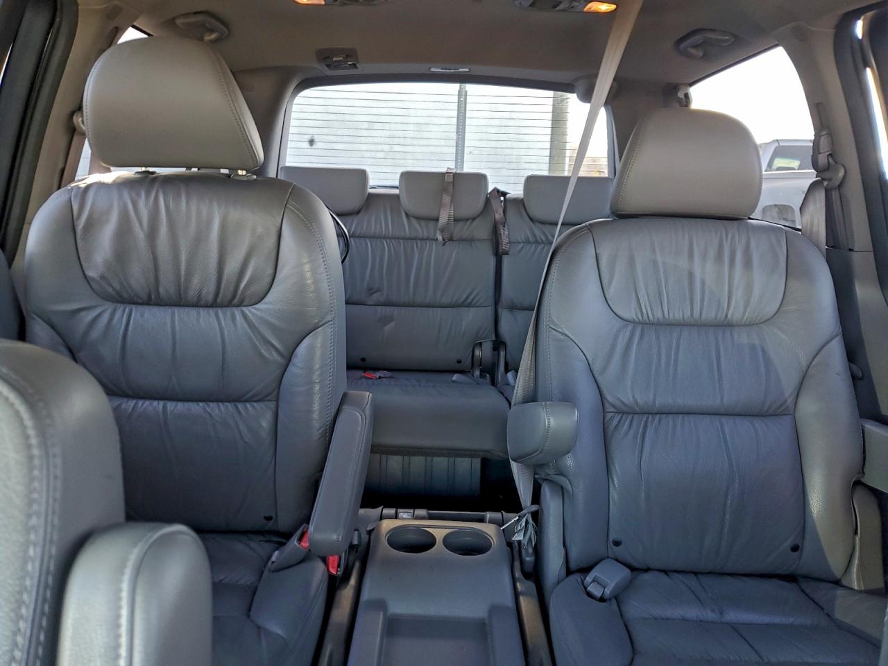 2010 HONDA ODYSSEY EXL photo 10