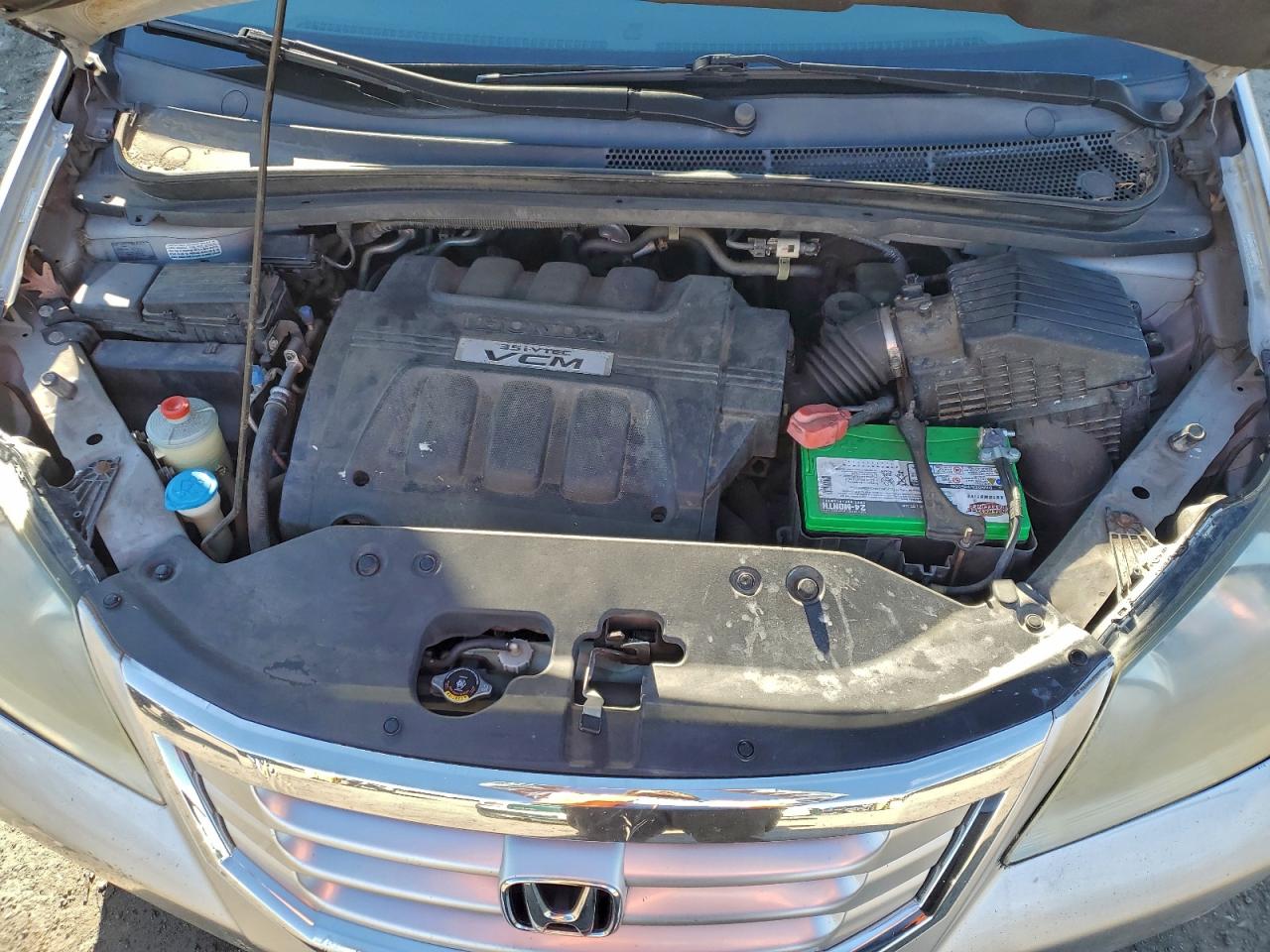 2010 HONDA ODYSSEY EXL photo 12