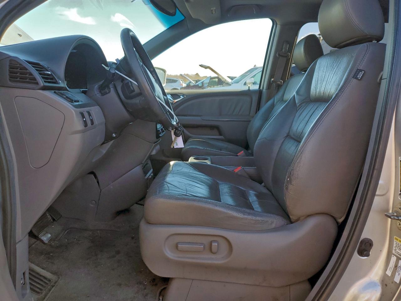 2010 HONDA ODYSSEY EXL photo 7