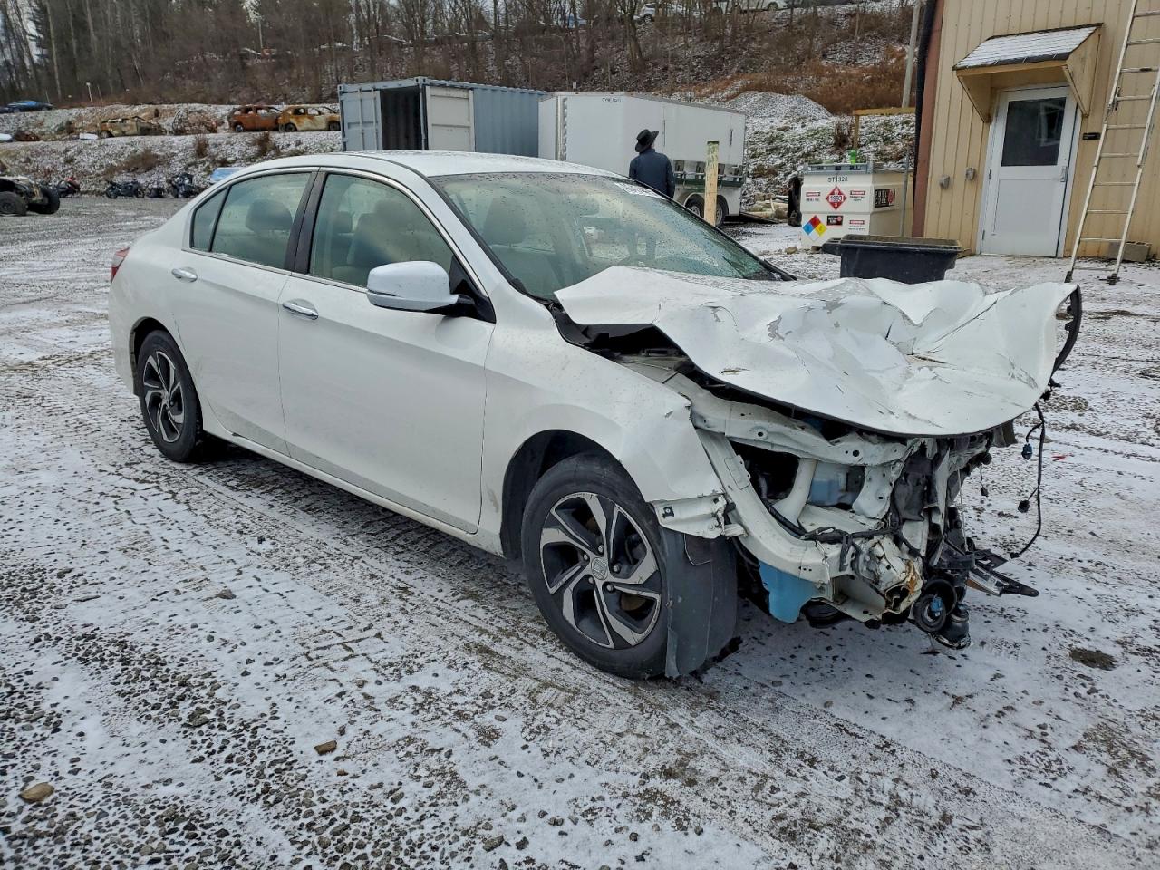2017 HONDA ACCORD LX photo 4