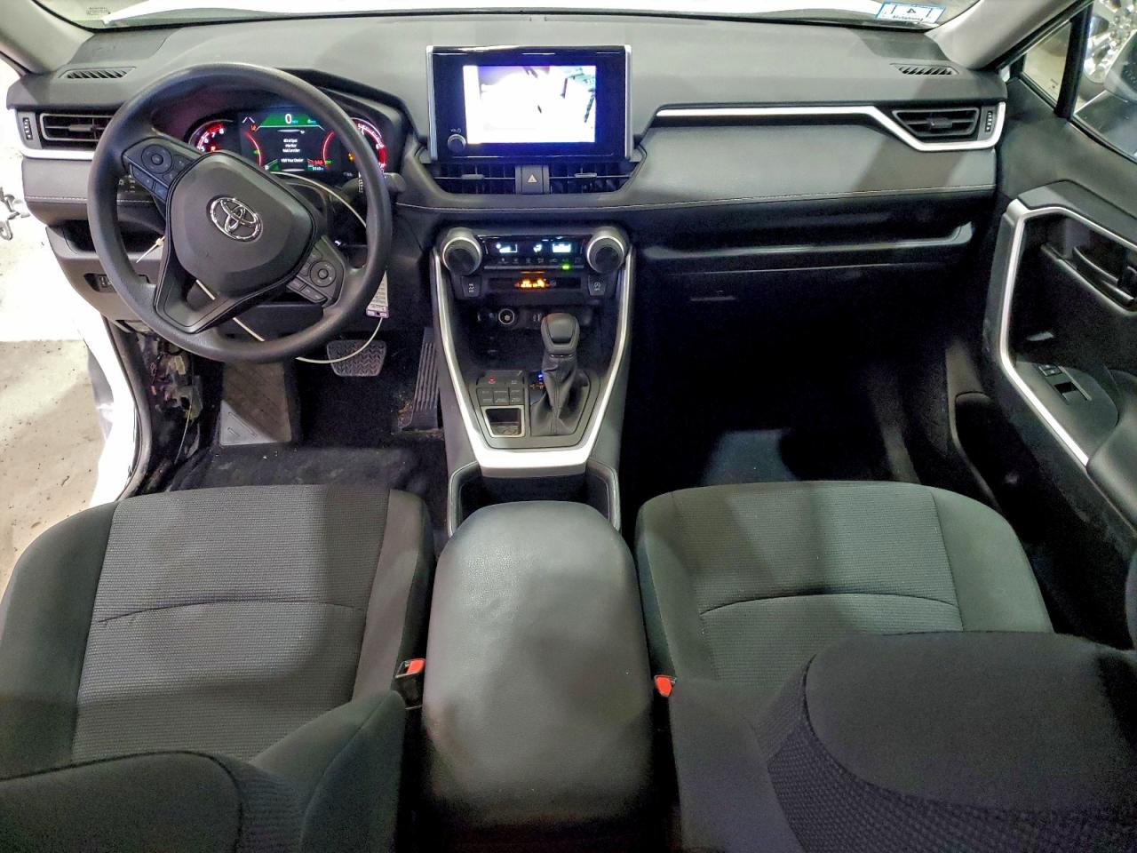 2025 TOYOTA RAV4 LE photo 8
