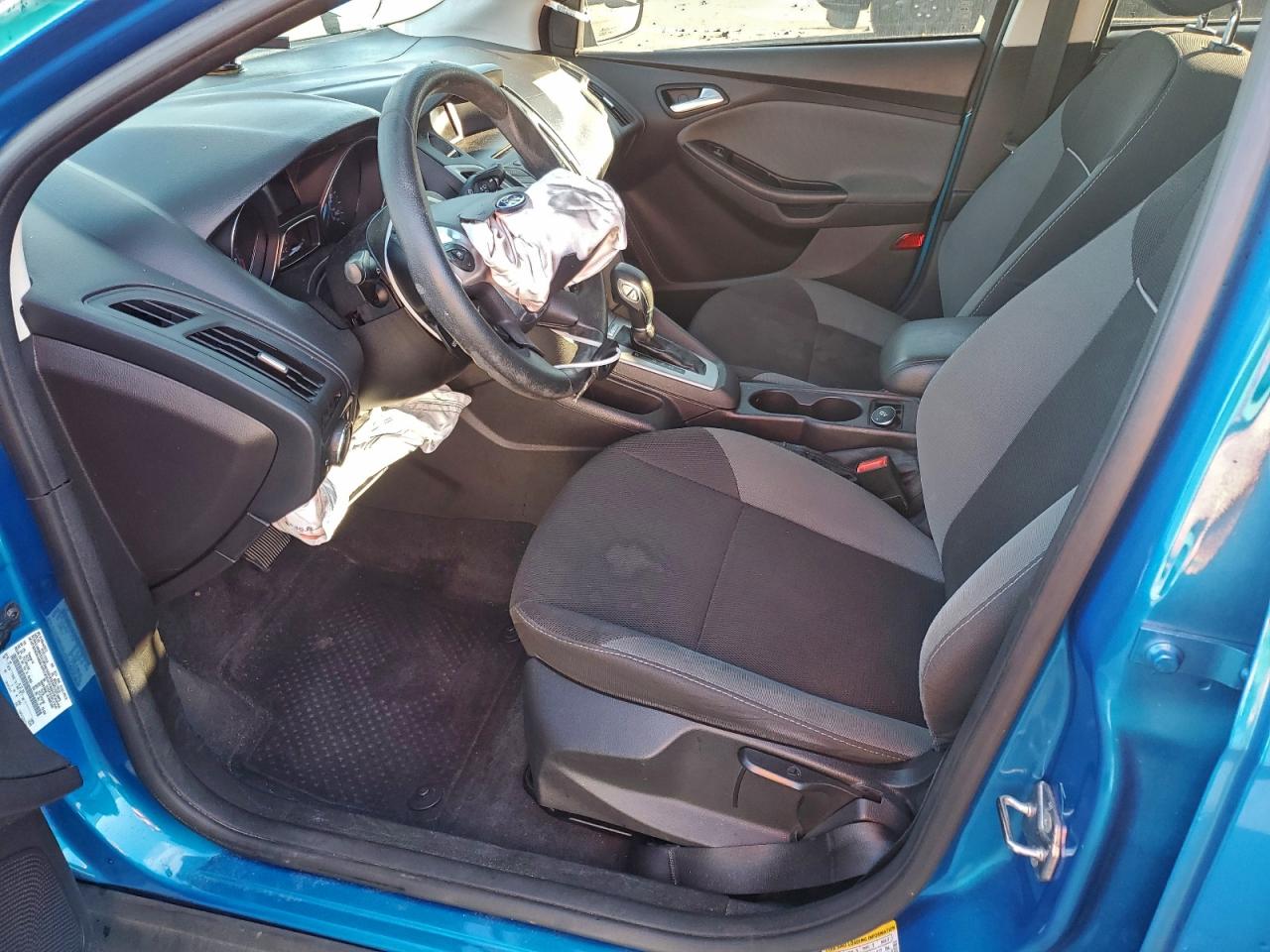 2014 FORD FOCUS SE photo 7