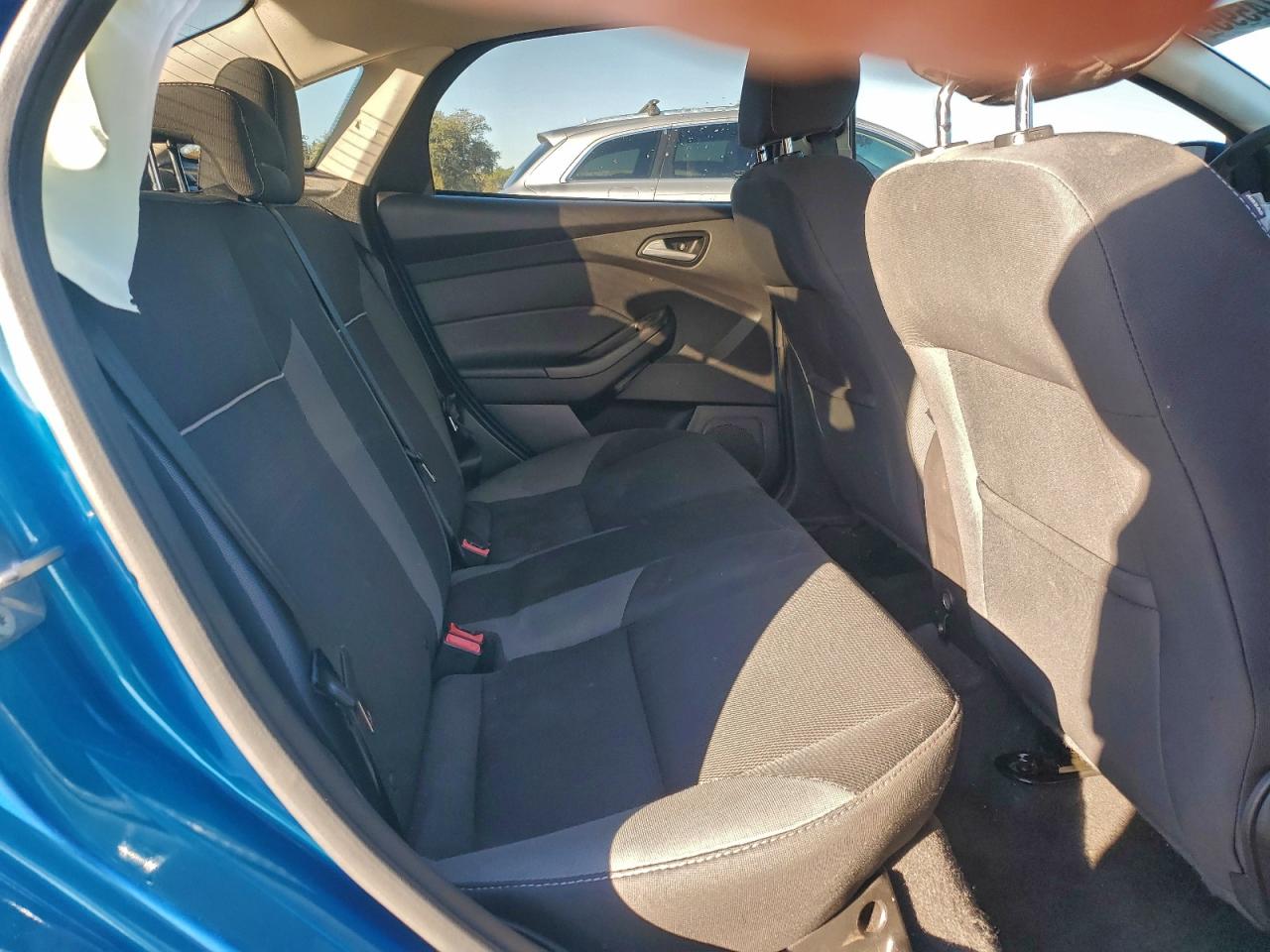 2014 FORD FOCUS SE photo 10