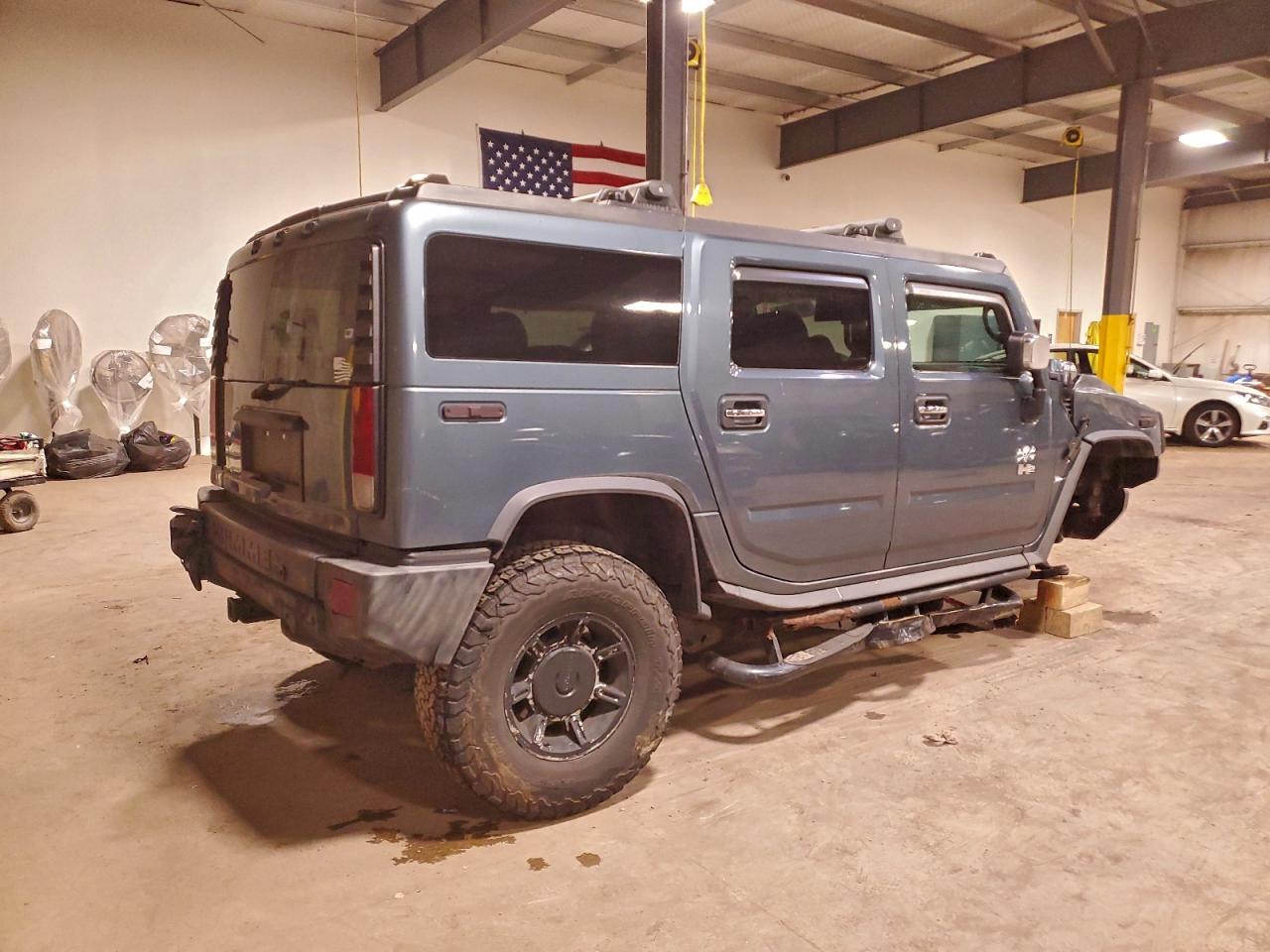 2005 HUMMER H2 photo 3