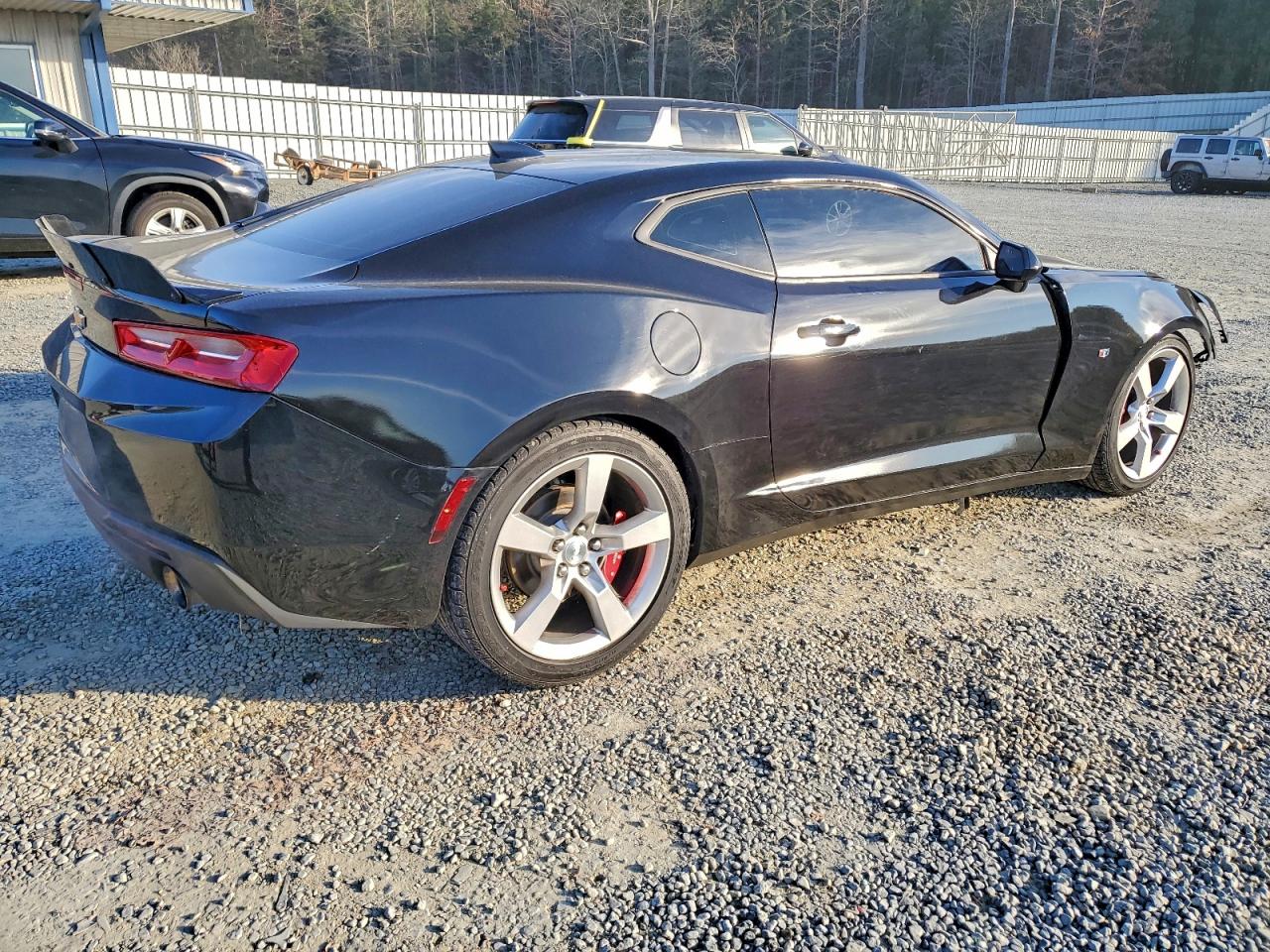 2017 CHEVROLET CAMARO LT photo 5