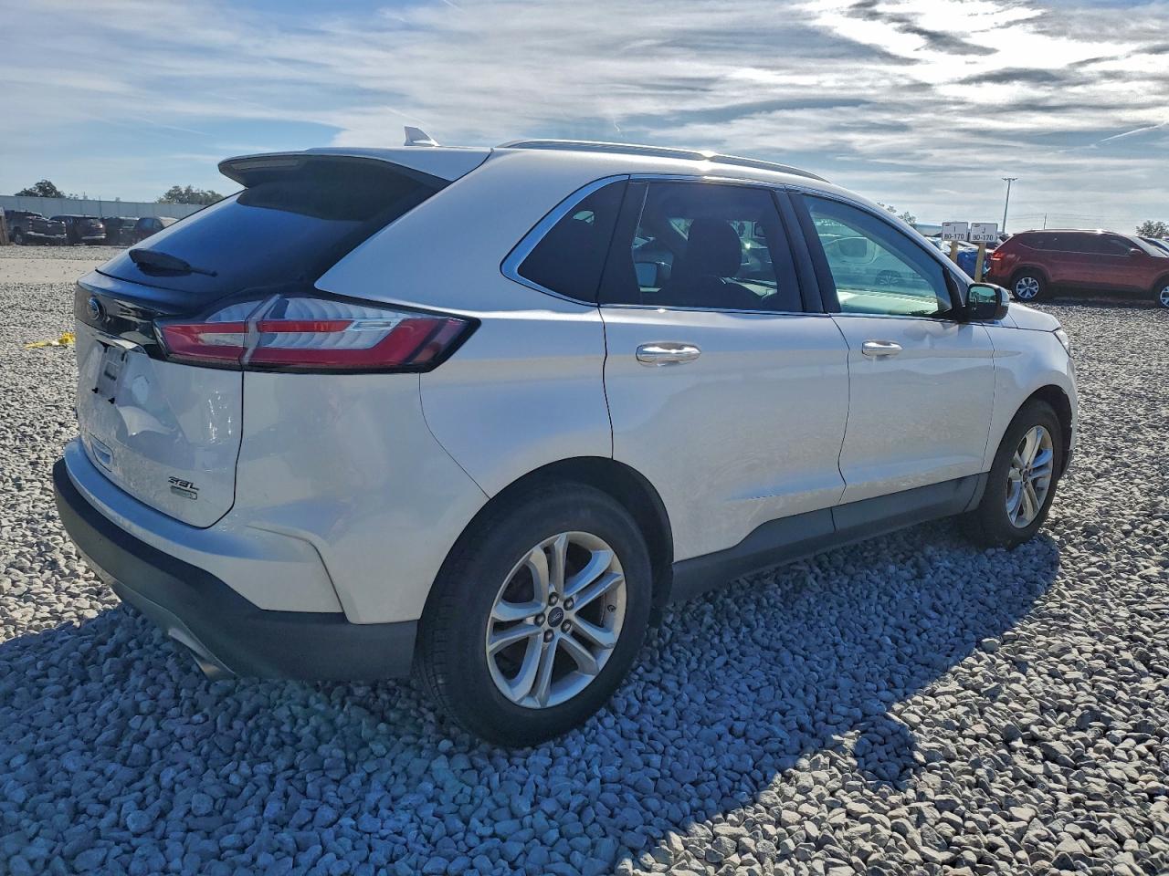 2019 FORD EDGE SEL photo 2