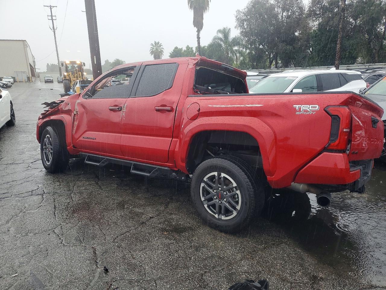 2025 TOYOTA TACOMA DOUBLE CAB photo 4