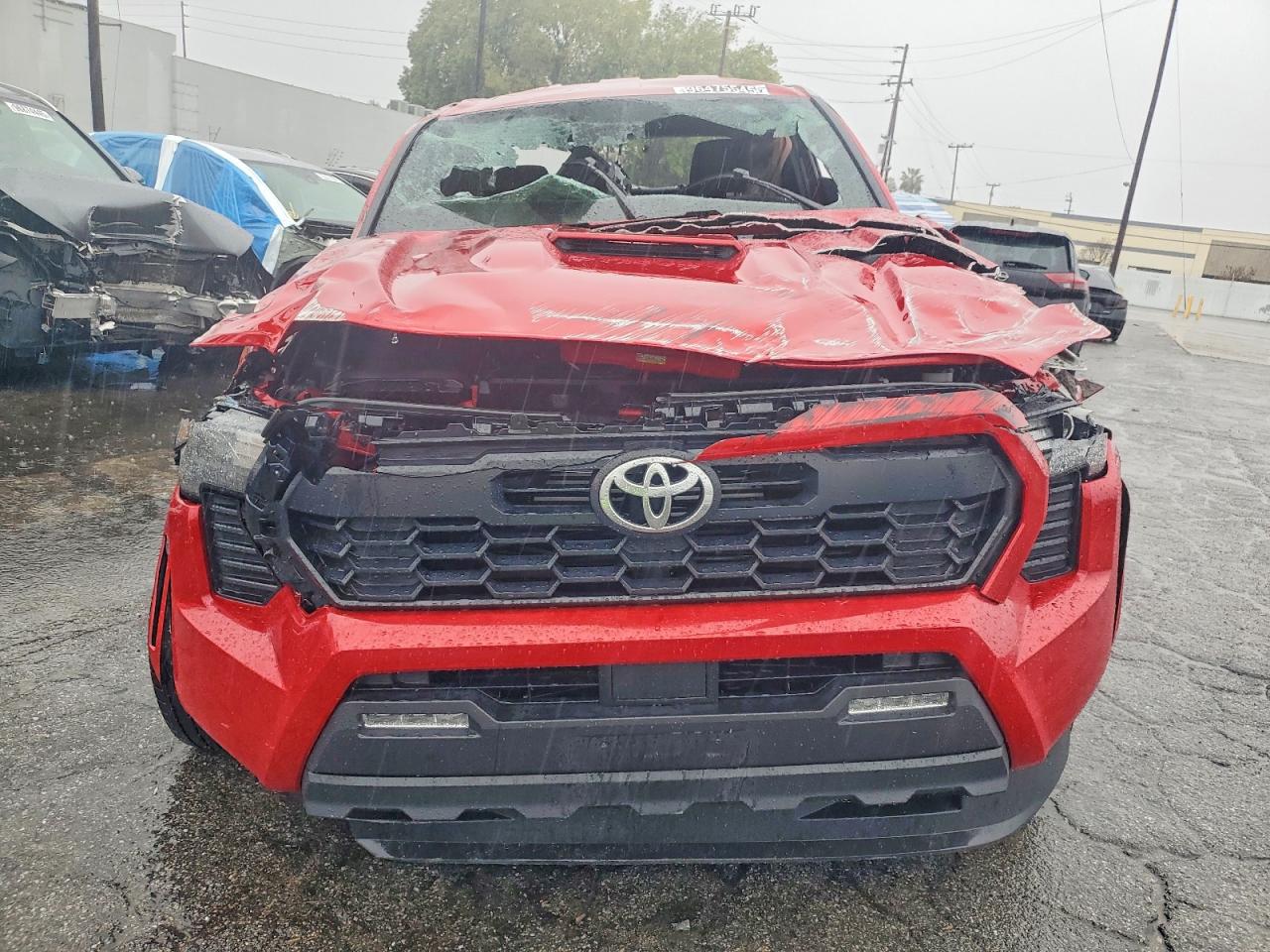2025 TOYOTA TACOMA DOUBLE CAB photo 13