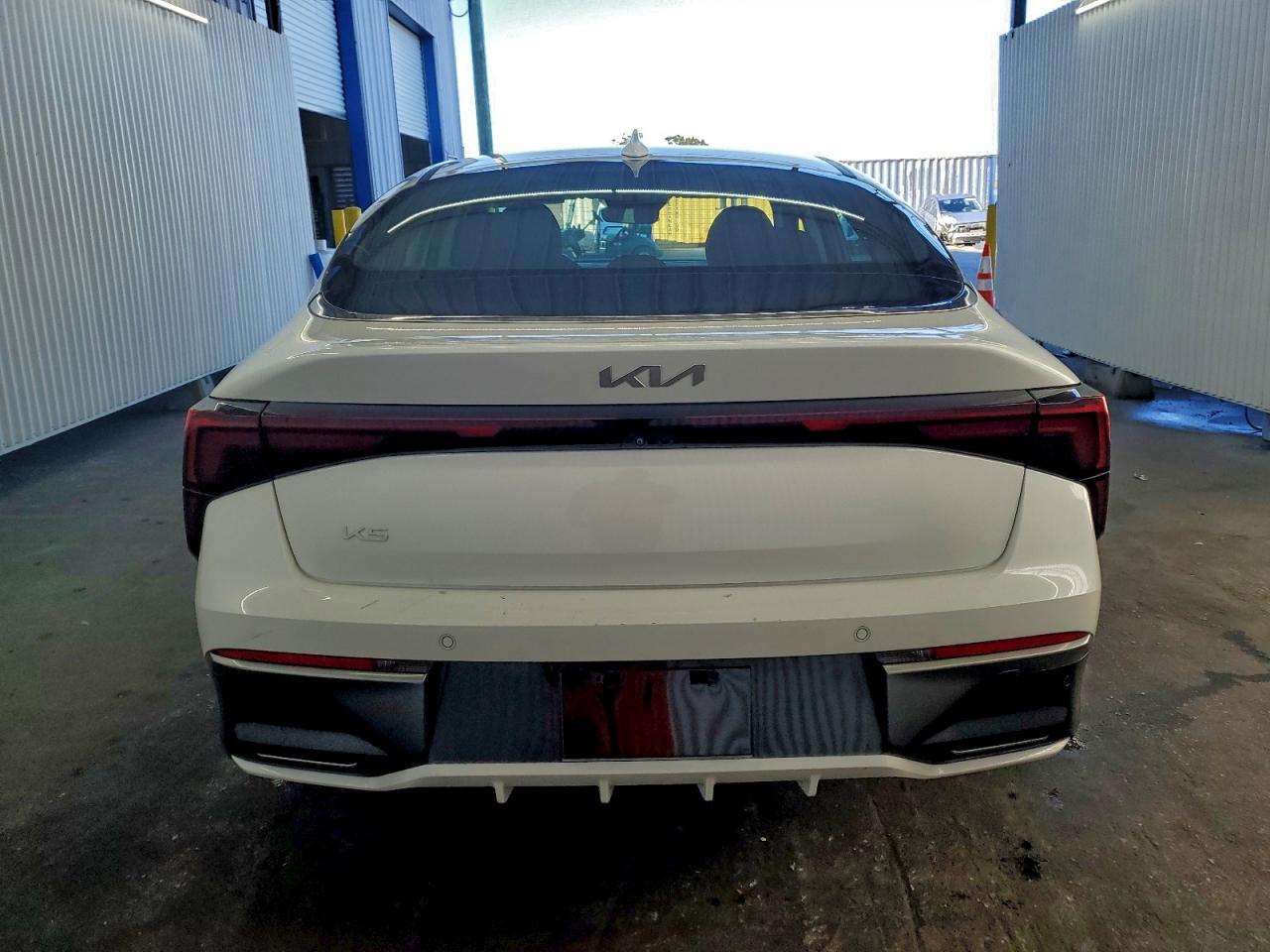 2025 KIA K5 LXS photo 6