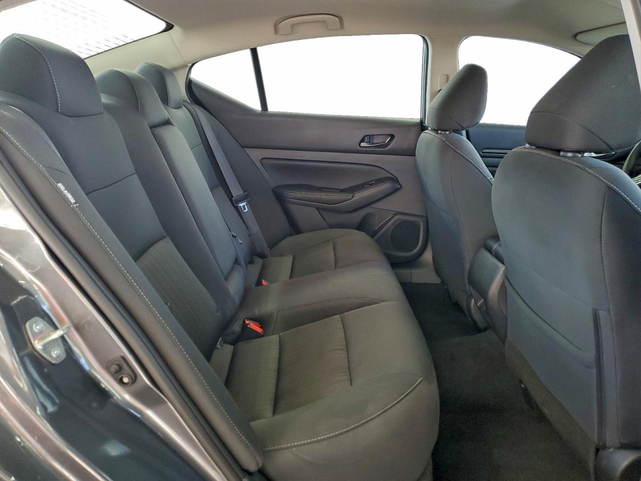 2025 NISSAN ALTIMA SV photo 10