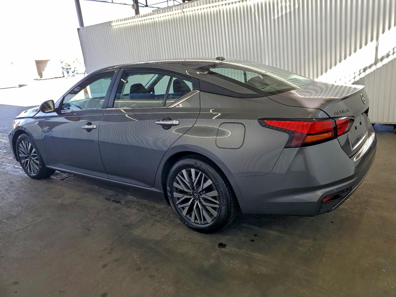 2025 NISSAN ALTIMA SV photo 2