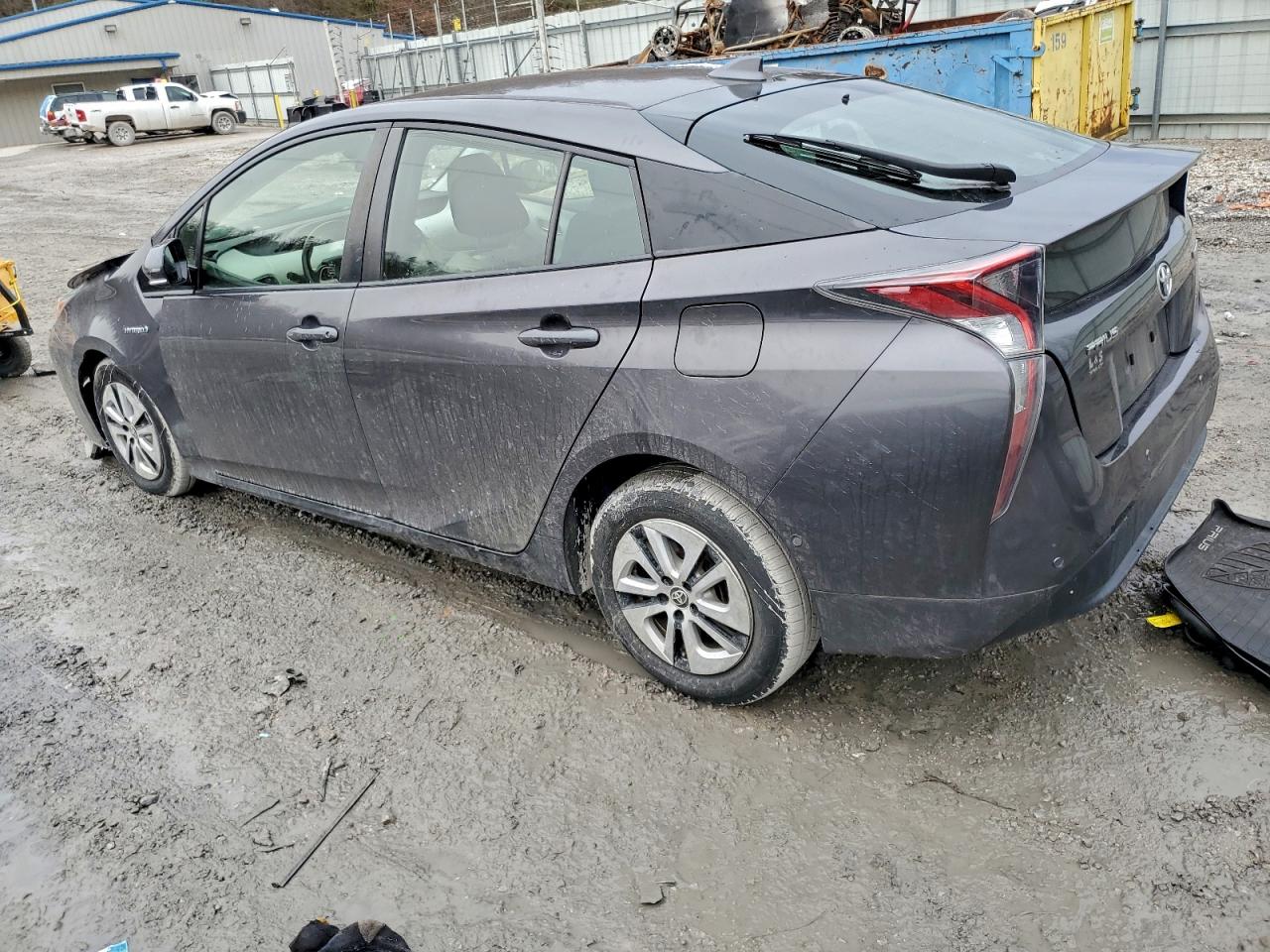 2018 TOYOTA PRIUS photo 2
