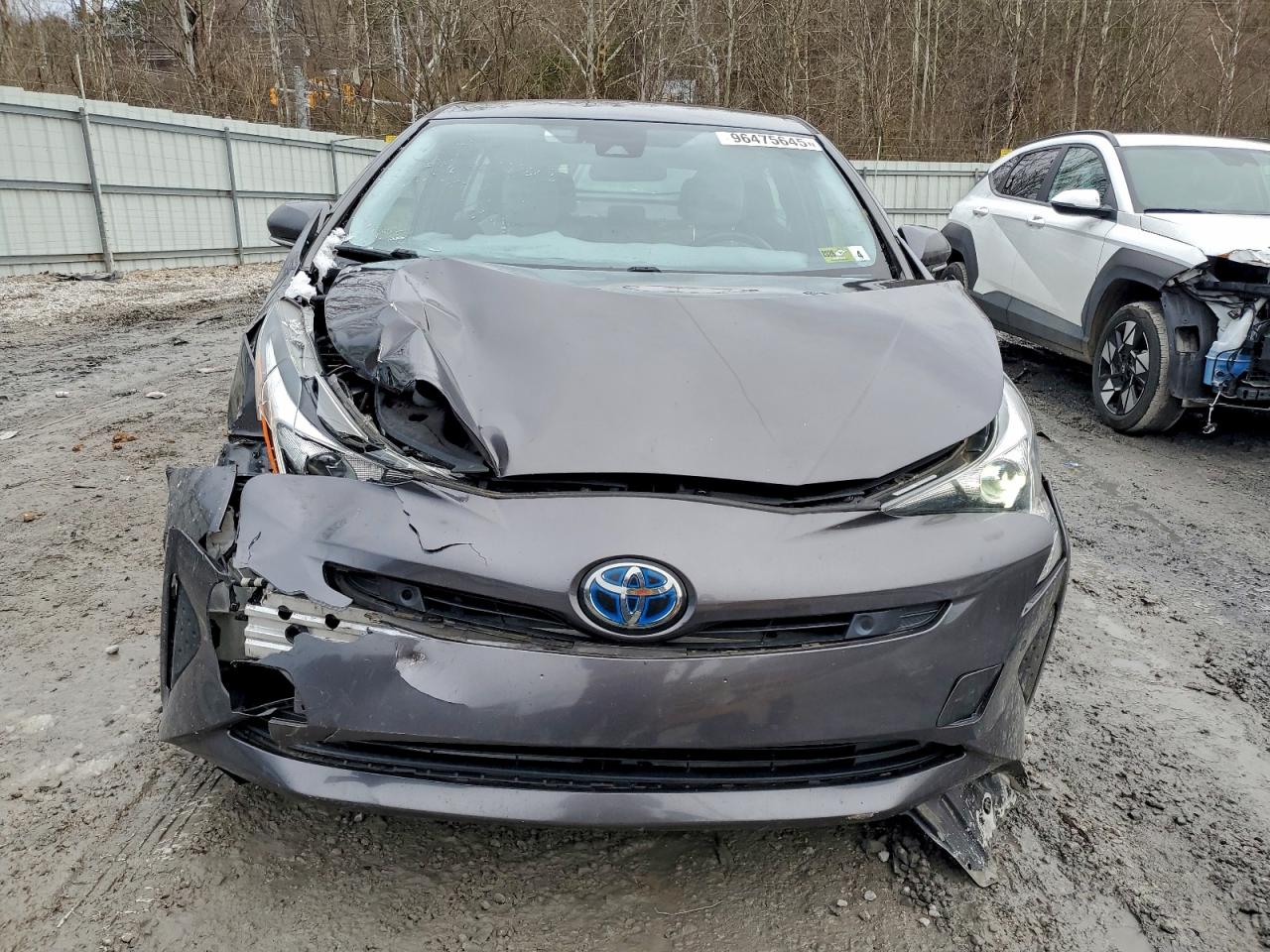 2018 TOYOTA PRIUS photo 5